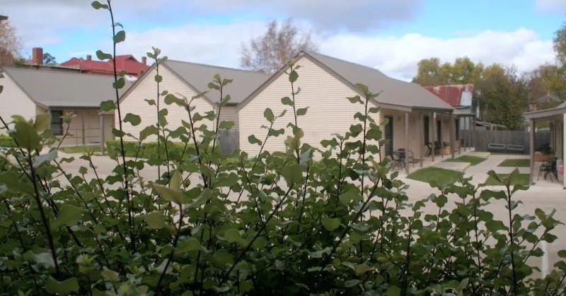 Property building in Millthorpe Motel