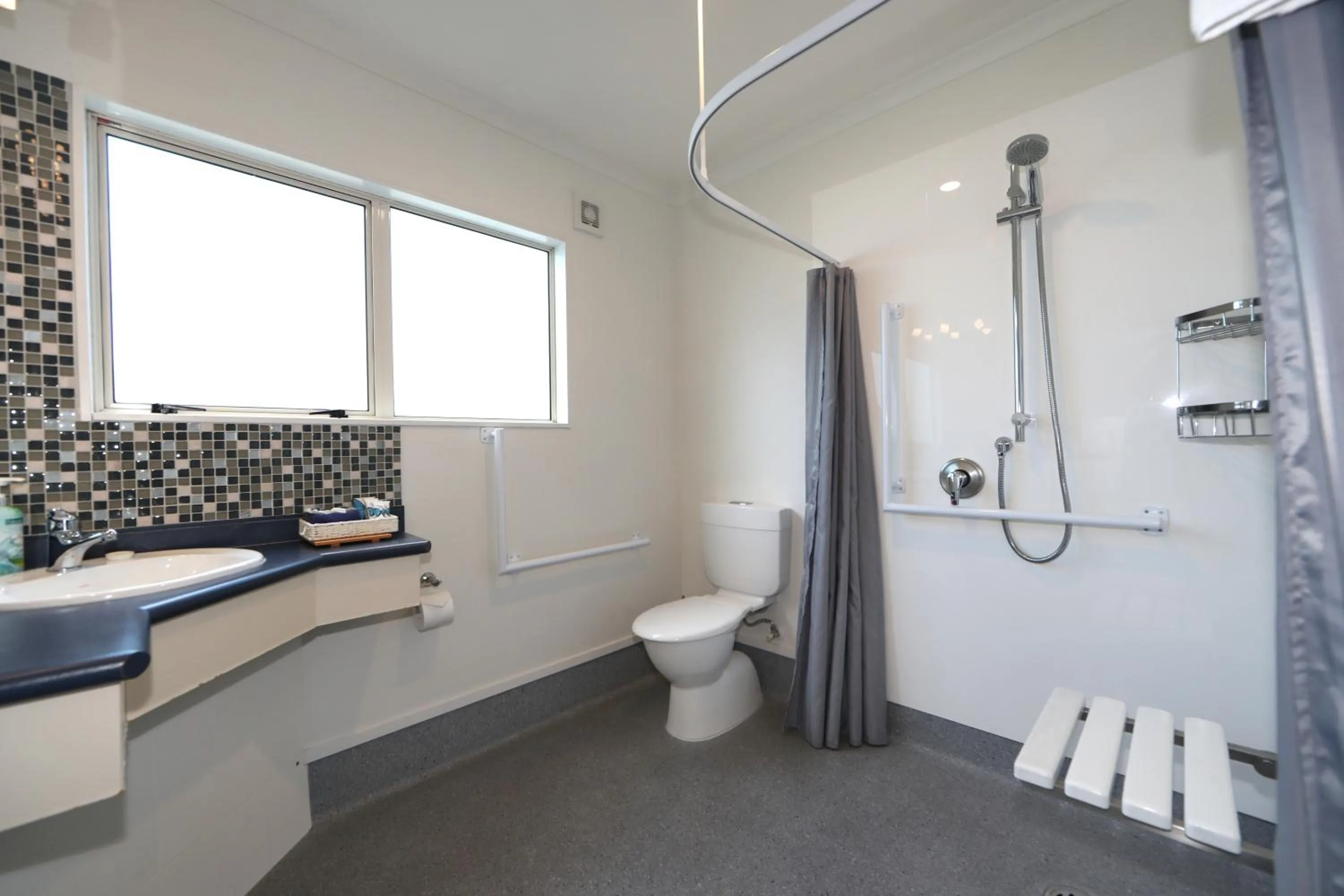 Bathroom in Havelock North Motor Lodge