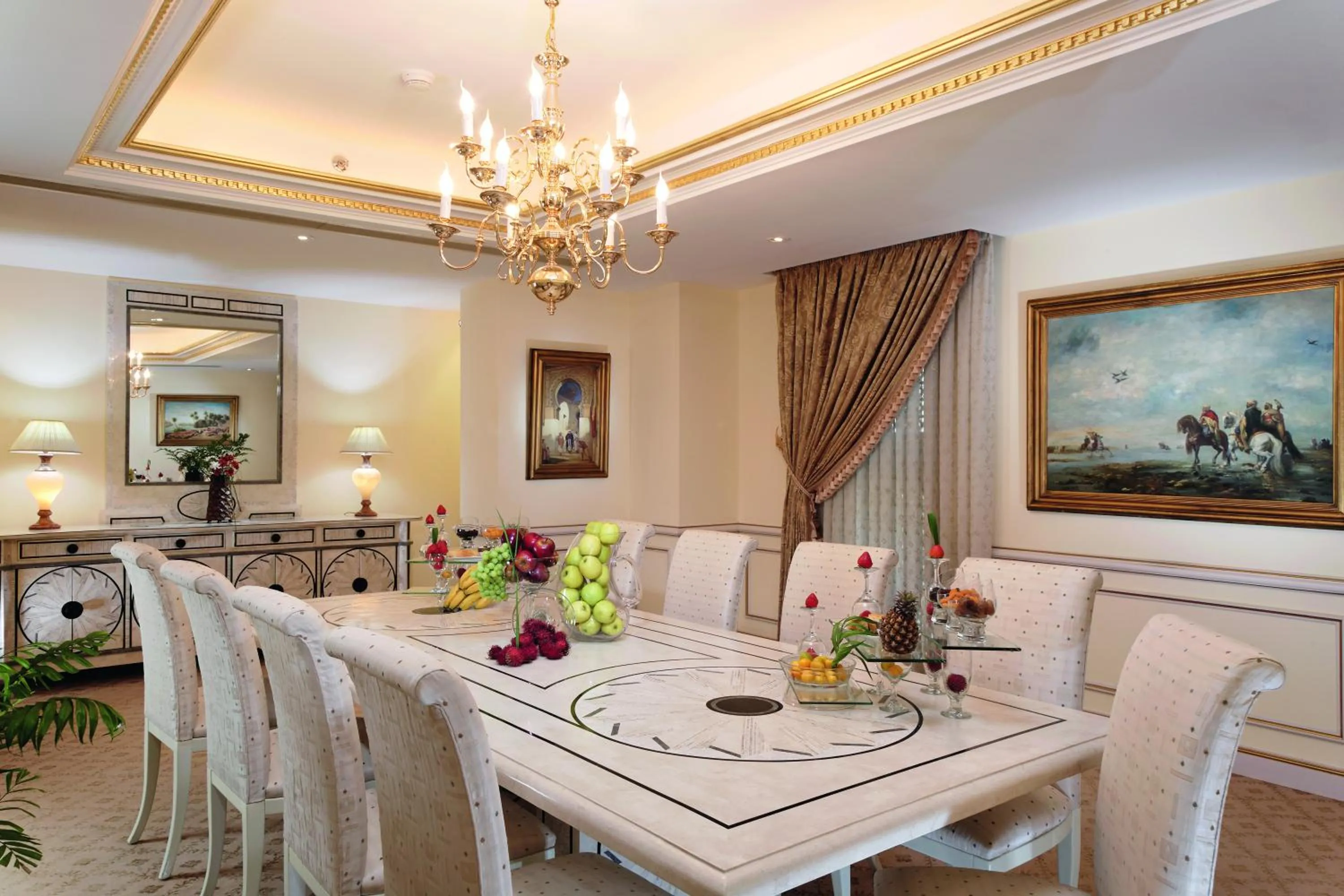 Dining area in New Madinah Hotel