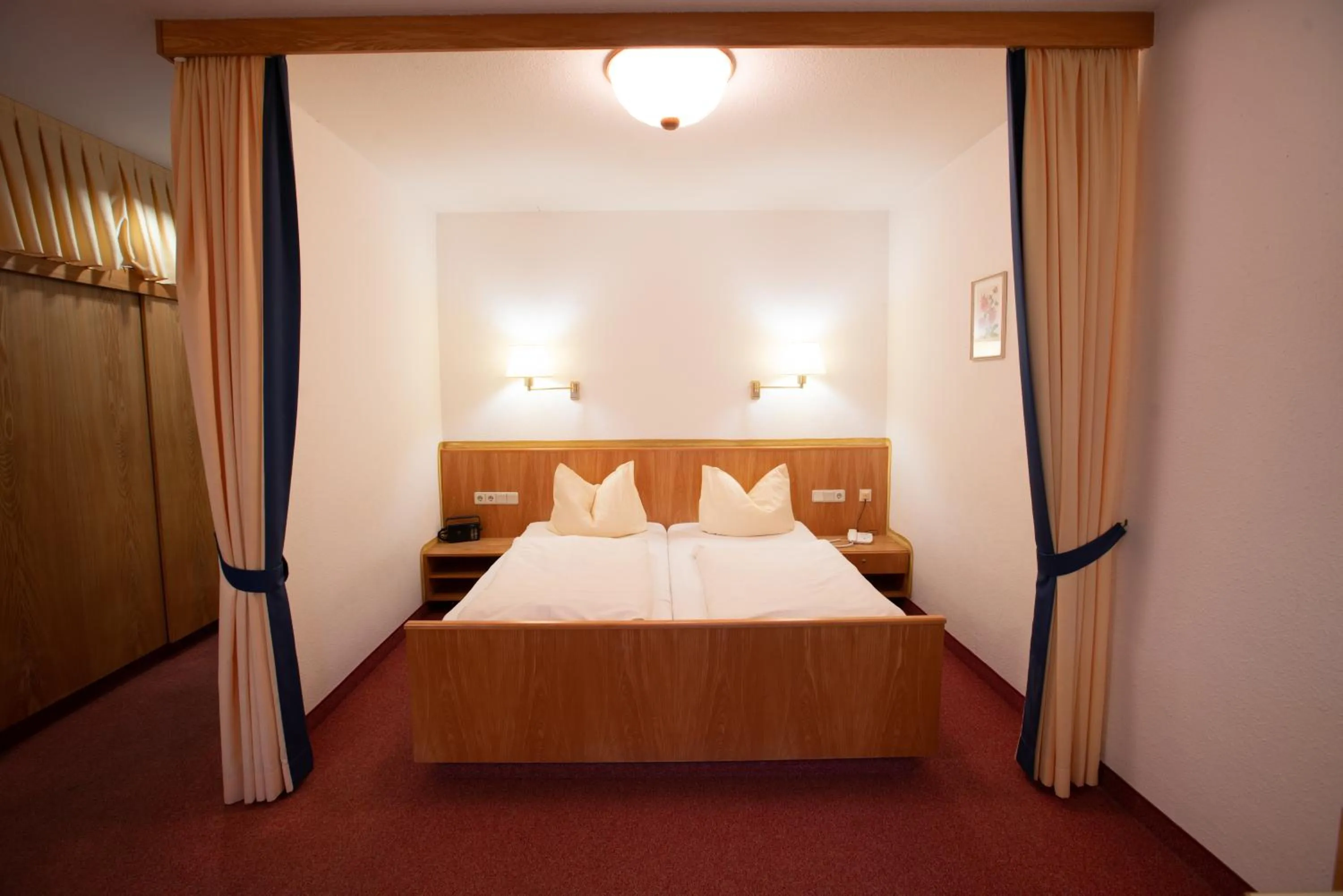 Photo of the whole room, Bed in Appartement Hotel Finkenhof