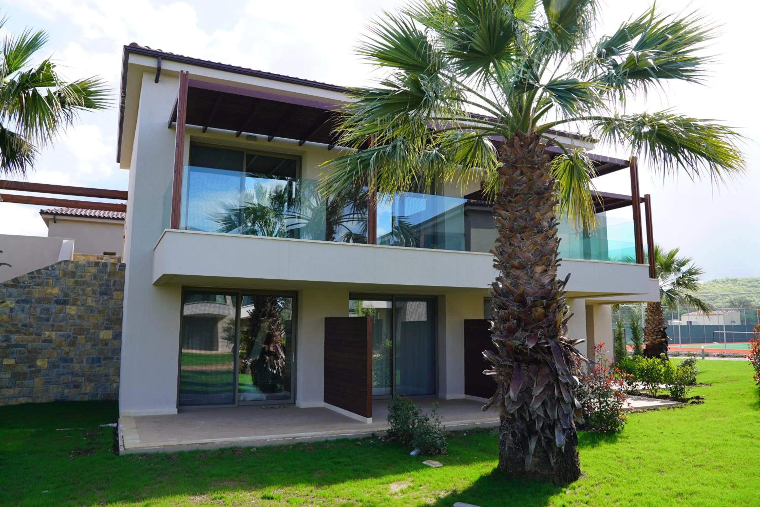 Property building in Almyros Beach
