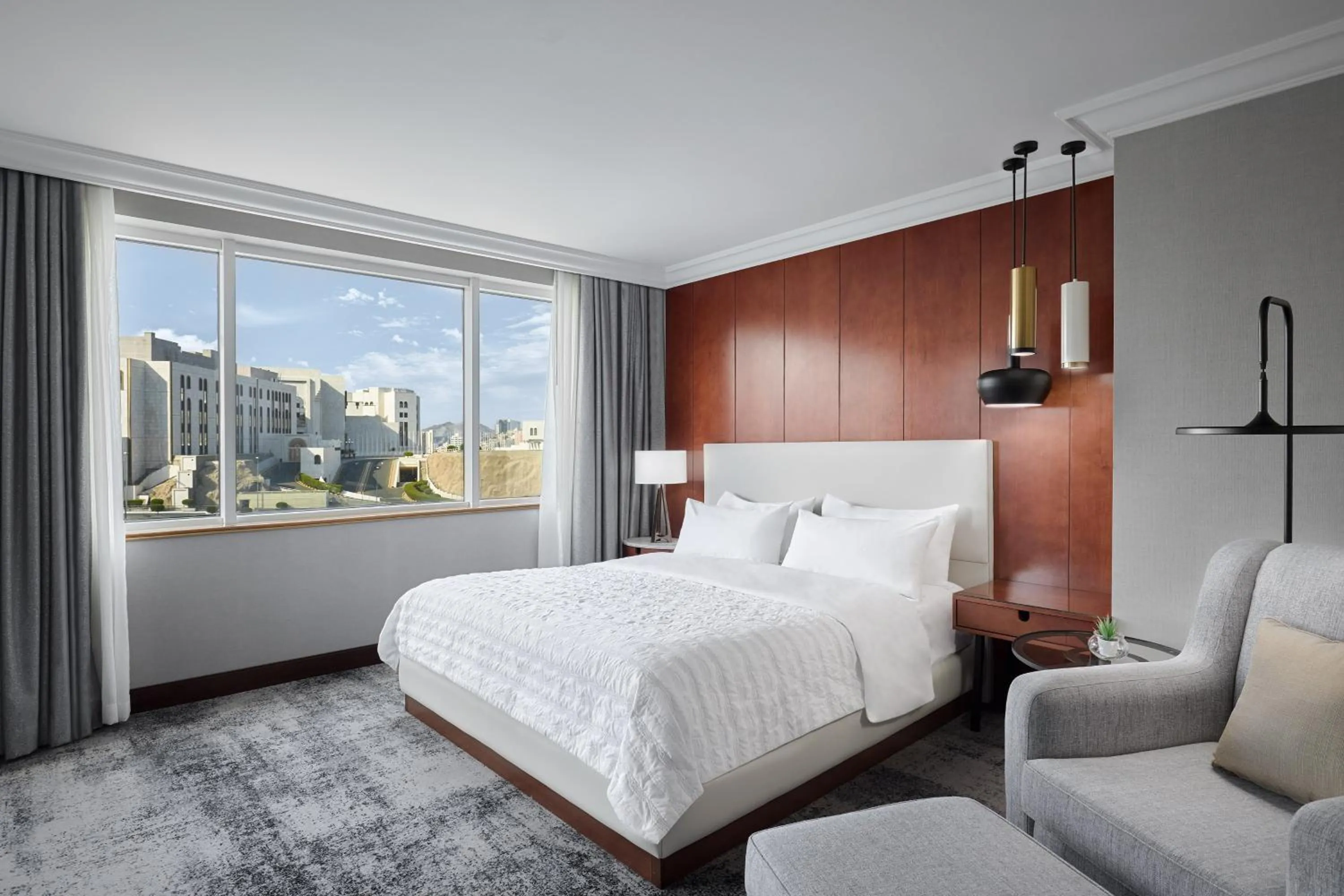 Photo of the whole room, Bed in Le Meridien Makkah