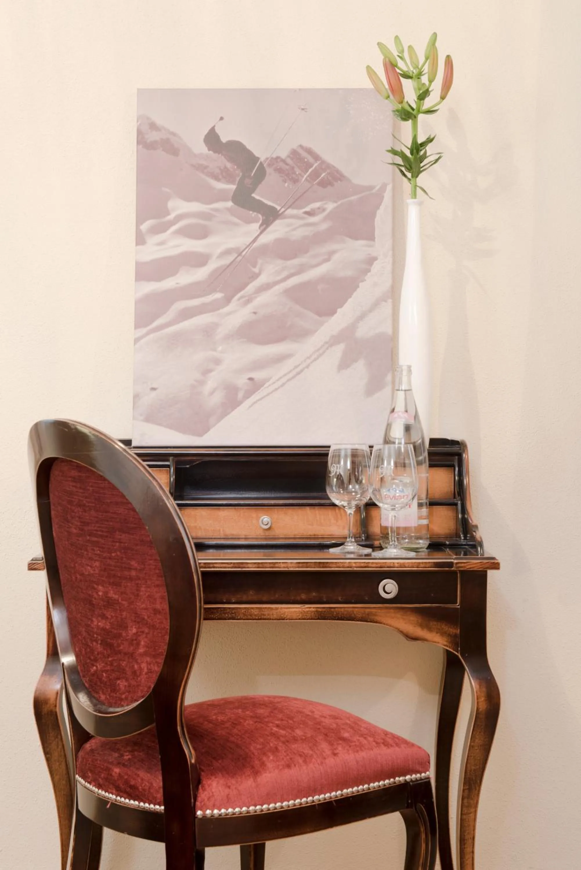 Photo of the whole room in Hotel Maiensee