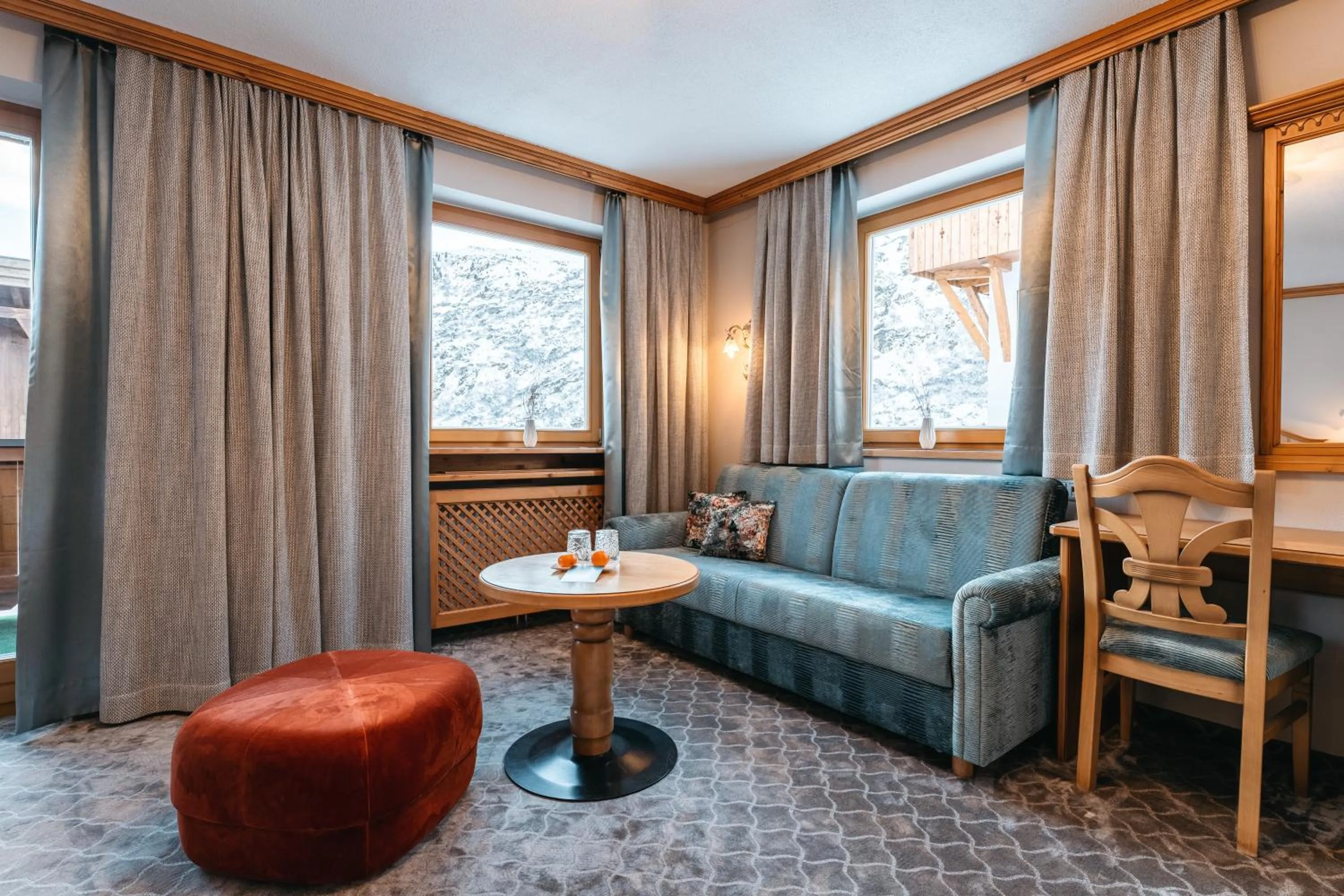 Photo of the whole room in Hotel Maiensee