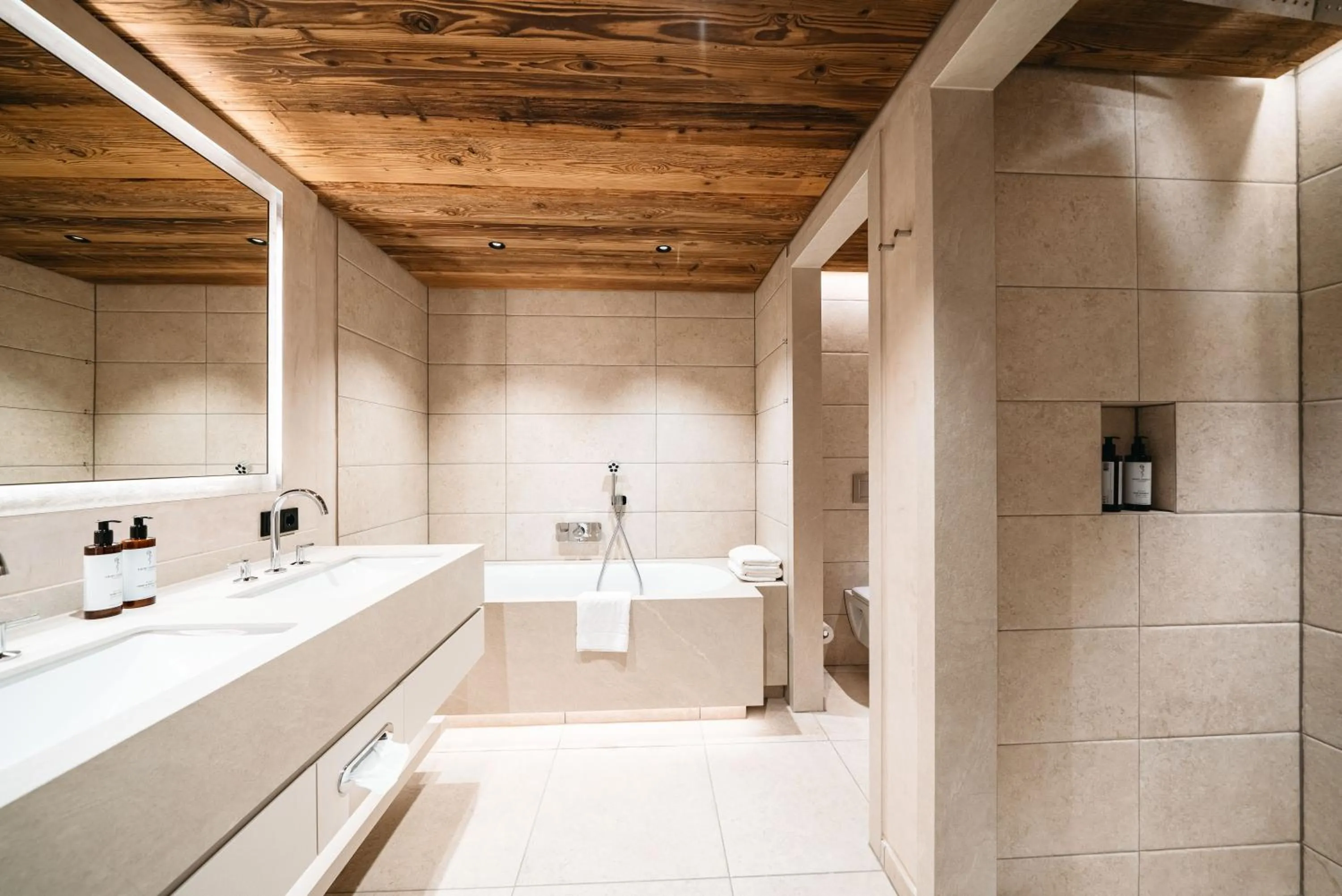 Bathroom in Hotel Maiensee