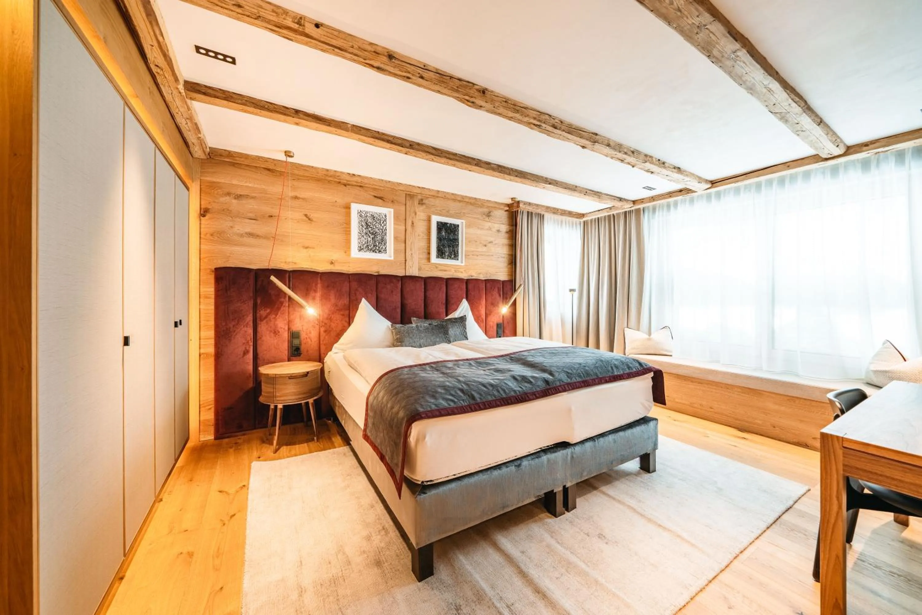 Bed in Hotel Maiensee