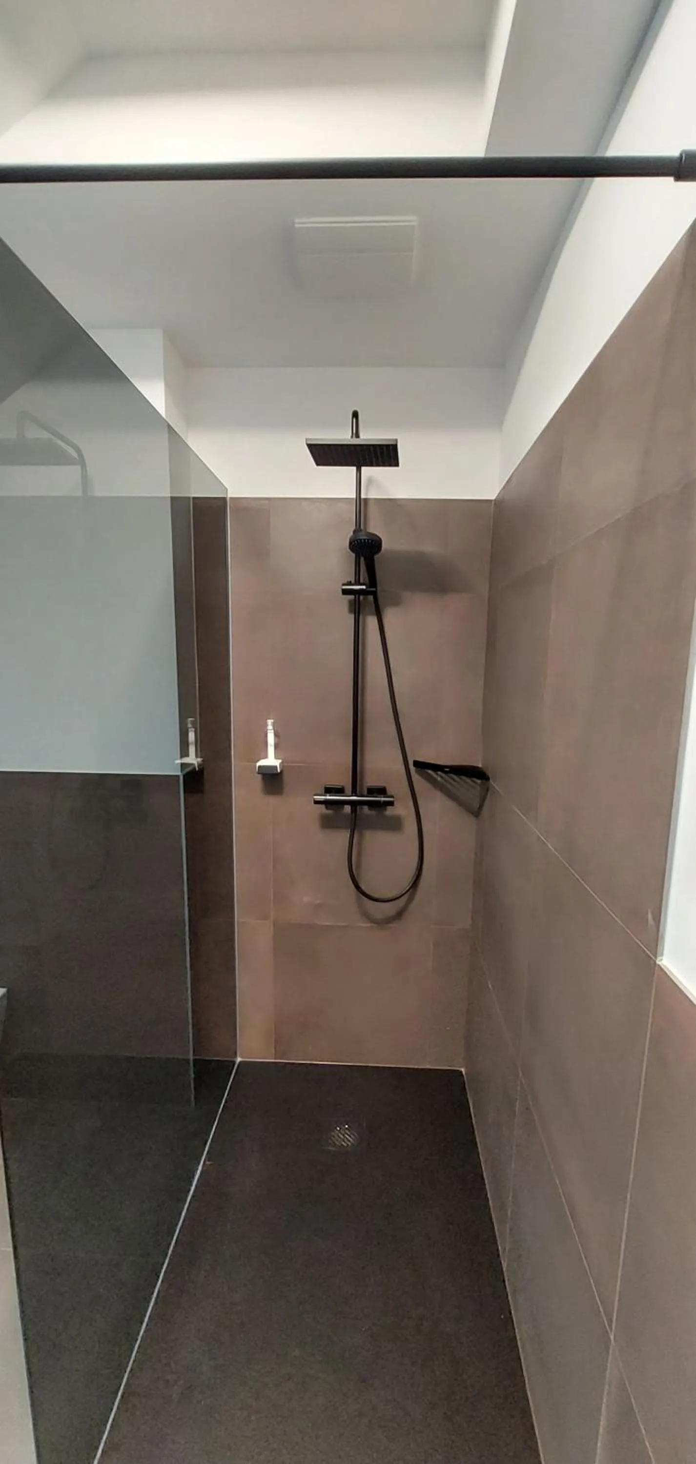 Shower in Pension Irlingerhof