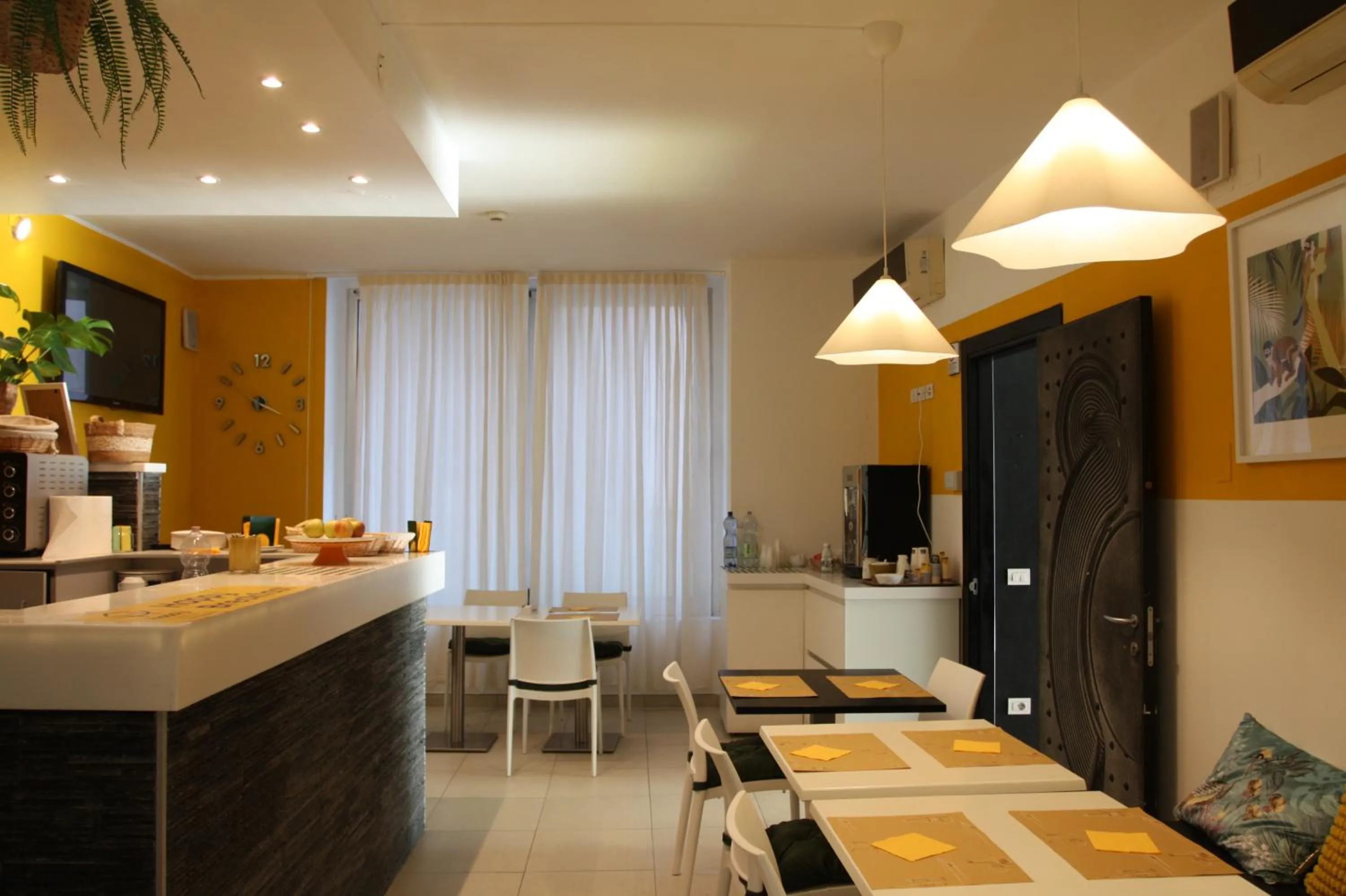 Food in Happy Hotel Atelier Gardone Riviera Centro & Spa