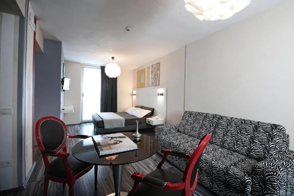 Living room in Happy Hotel Atelier Gardone Riviera Centro & Spa