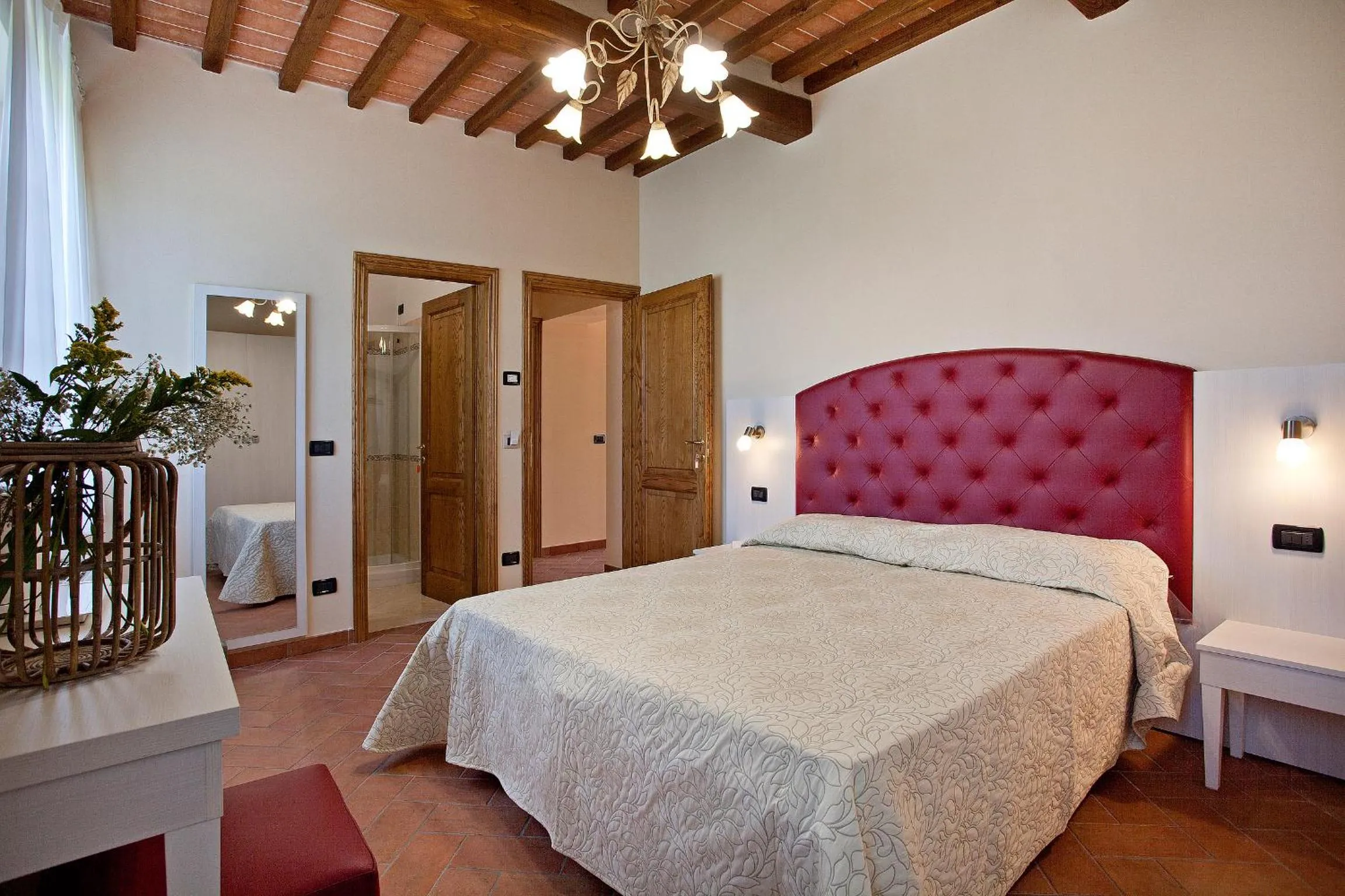 Bathroom, Bed in Tenuta San Giovanni Lucca