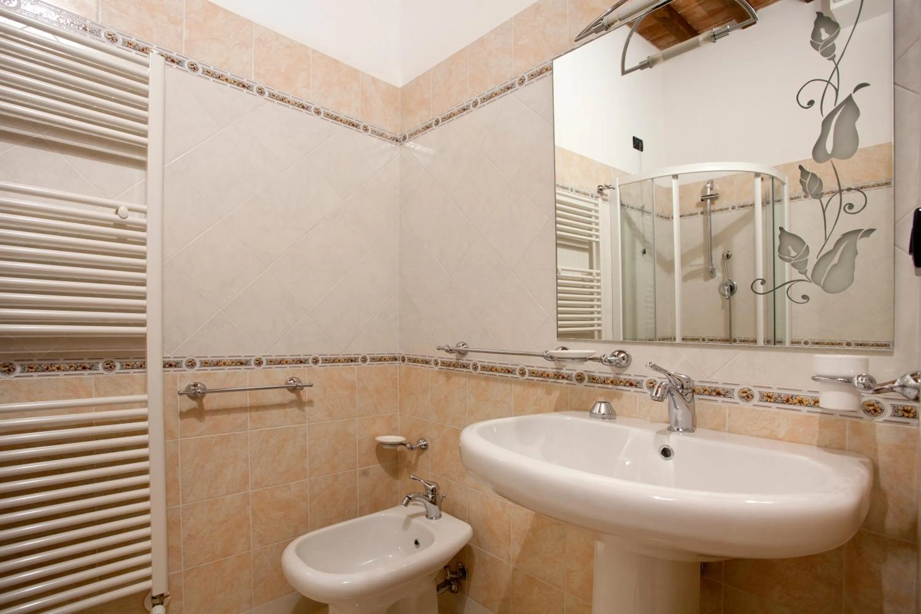 Bathroom in Tenuta San Giovanni Lucca