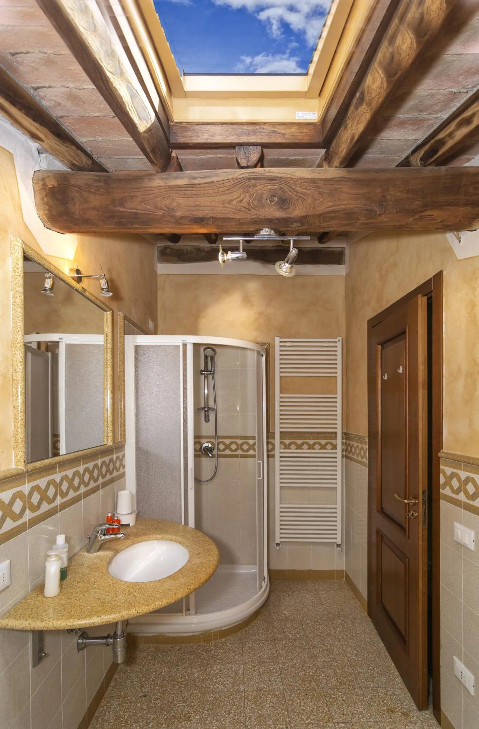 Shower in Tenuta San Giovanni Lucca