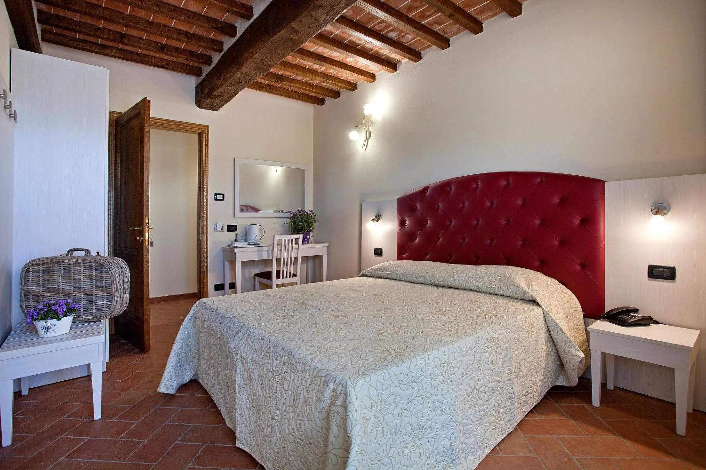 Bedroom, Bed in Tenuta San Giovanni Lucca