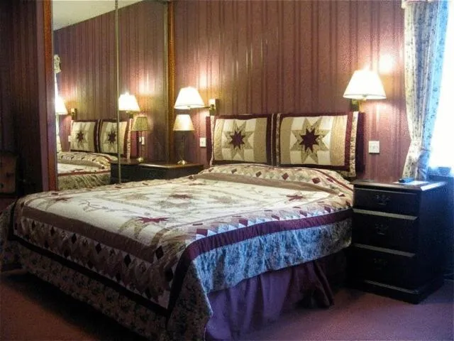 Photo of the whole room, Bed in Gairloch Highland Lodge