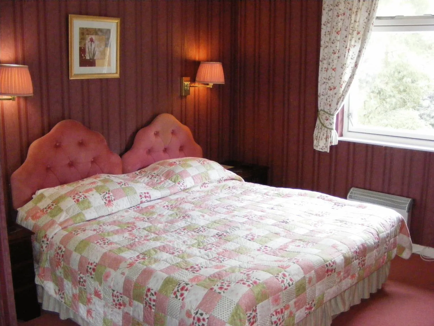 Bedroom, Bed in Gairloch Highland Lodge