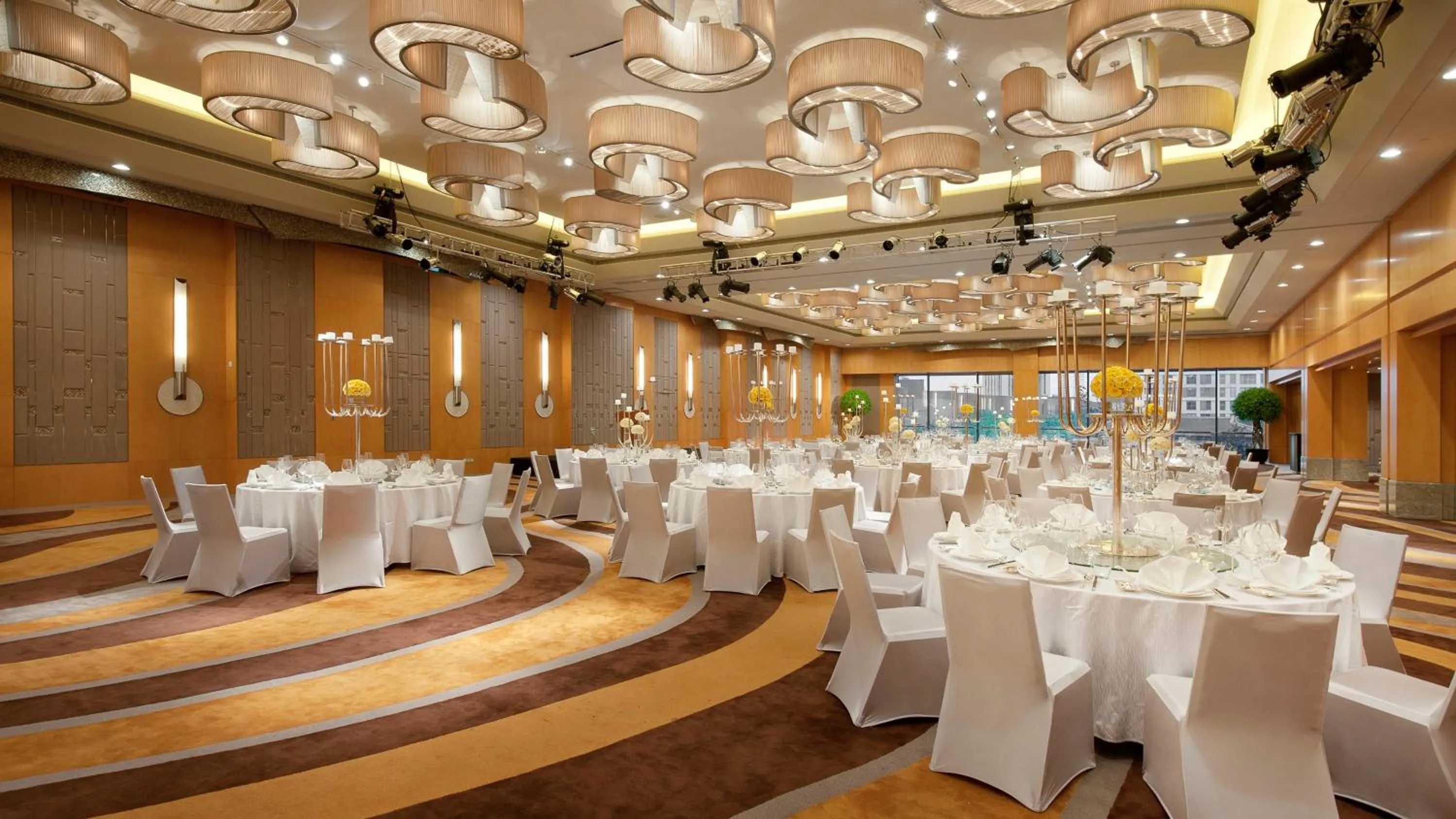 Banquet/Function facilities in InterContinental Shanghai Expo by IHG - Huangpu Riverview, 3KM to the Bund & Lujiazui, Near 2 Major Exhibition Centers, Onsite Currency Exchange