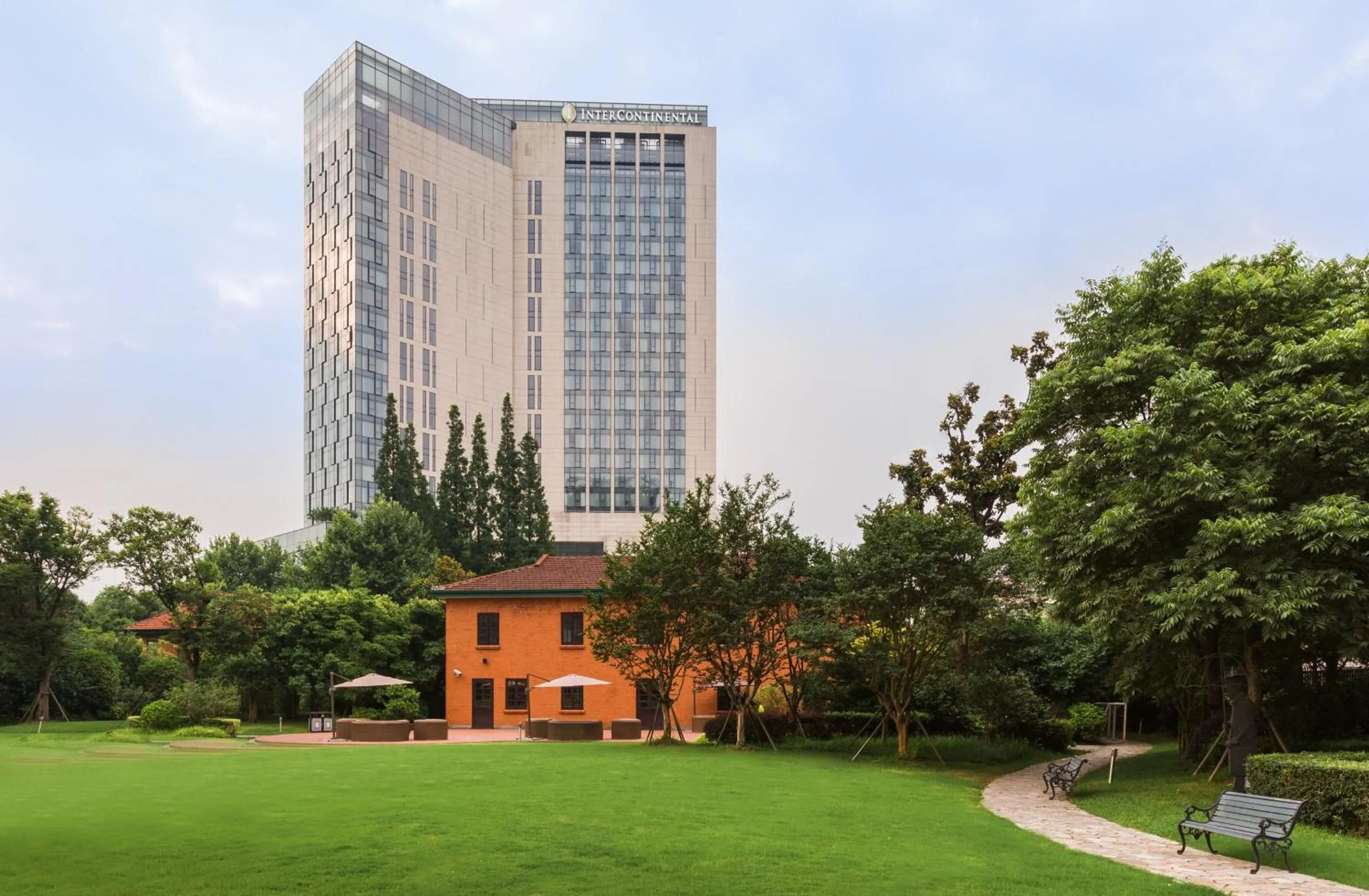 Lobby or reception in InterContinental Shanghai Expo by IHG - Huangpu Riverview, 3KM to the Bund & Lujiazui, Near 2 Major Exhibition Centers, Onsite Currency Exchange