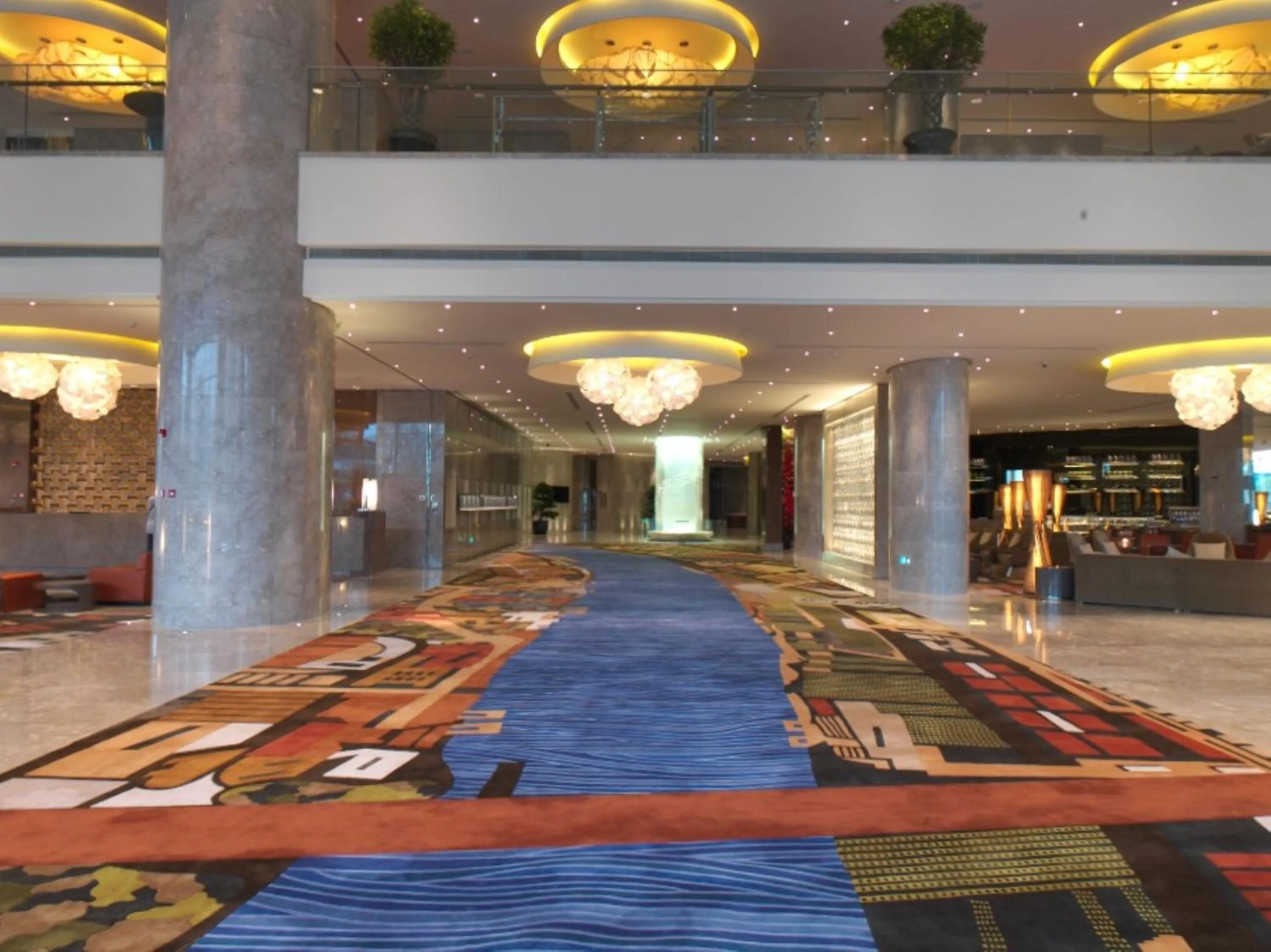 Property building in InterContinental Shanghai Expo by IHG - Huangpu Riverview, 3KM to the Bund & Lujiazui, Near 2 Major Exhibition Centers, Onsite Currency Exchange