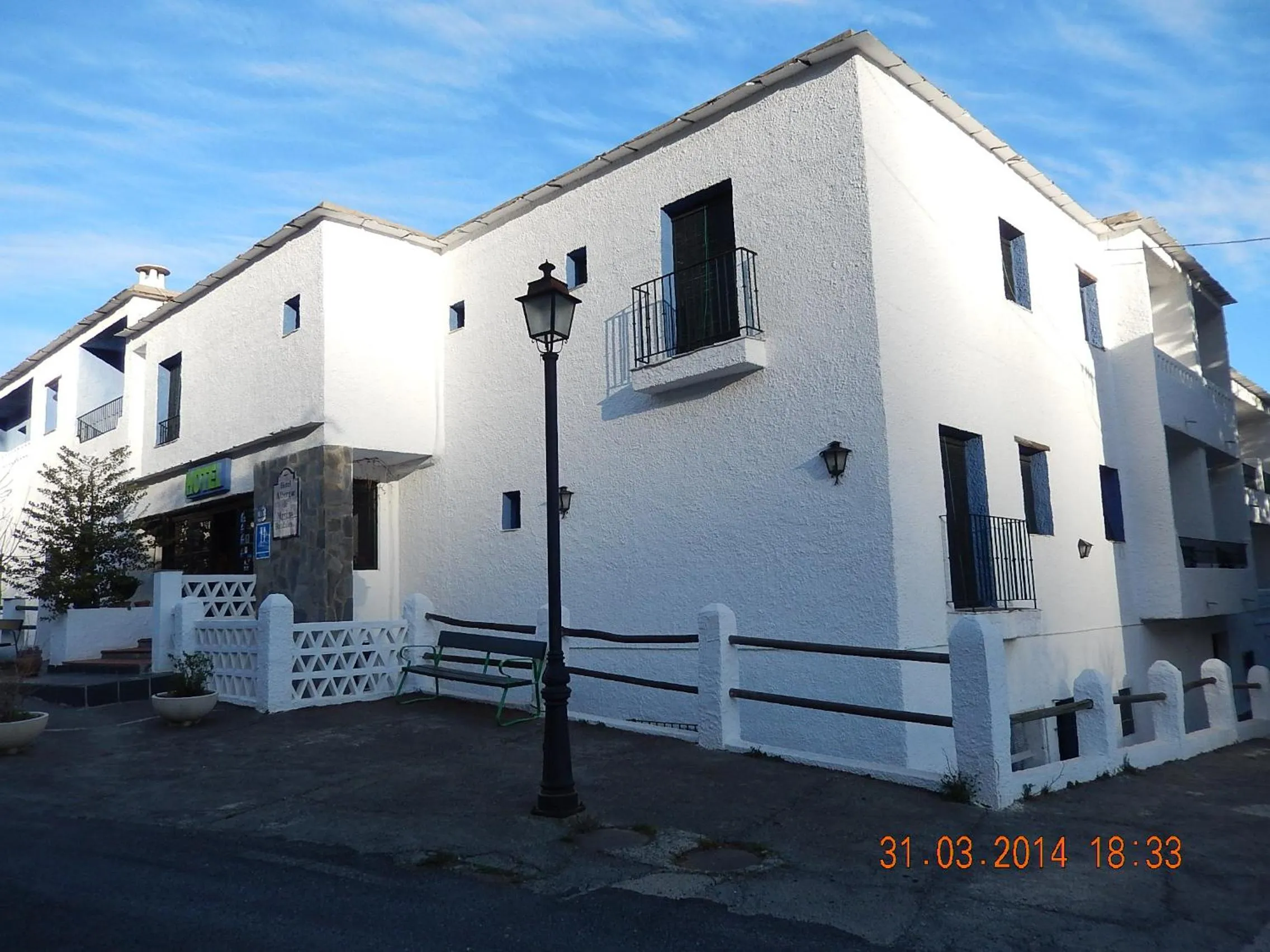 Property building in Hotel De Mecina Fondales