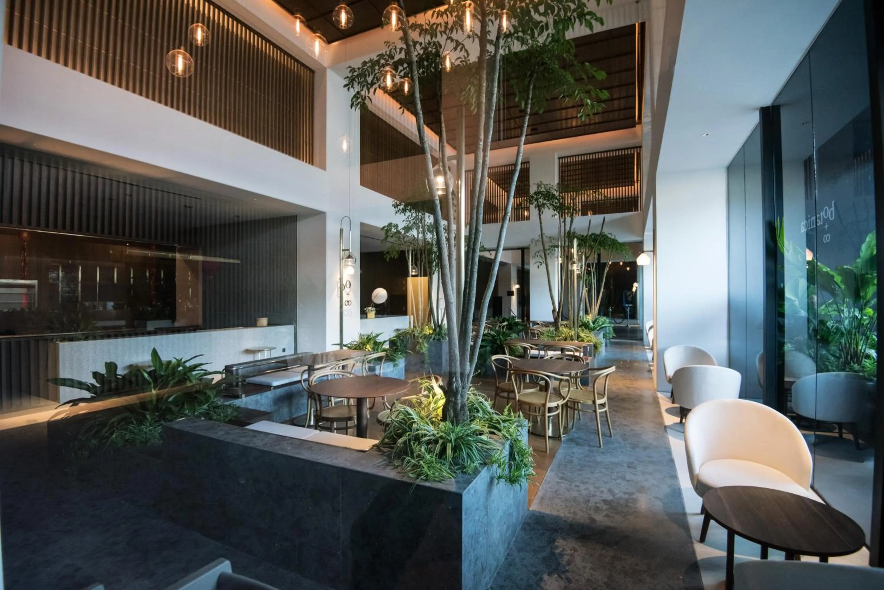 Restaurant/places to eat in KL Sentral Bangsar Suites (EST) by Luxury Suites Asia