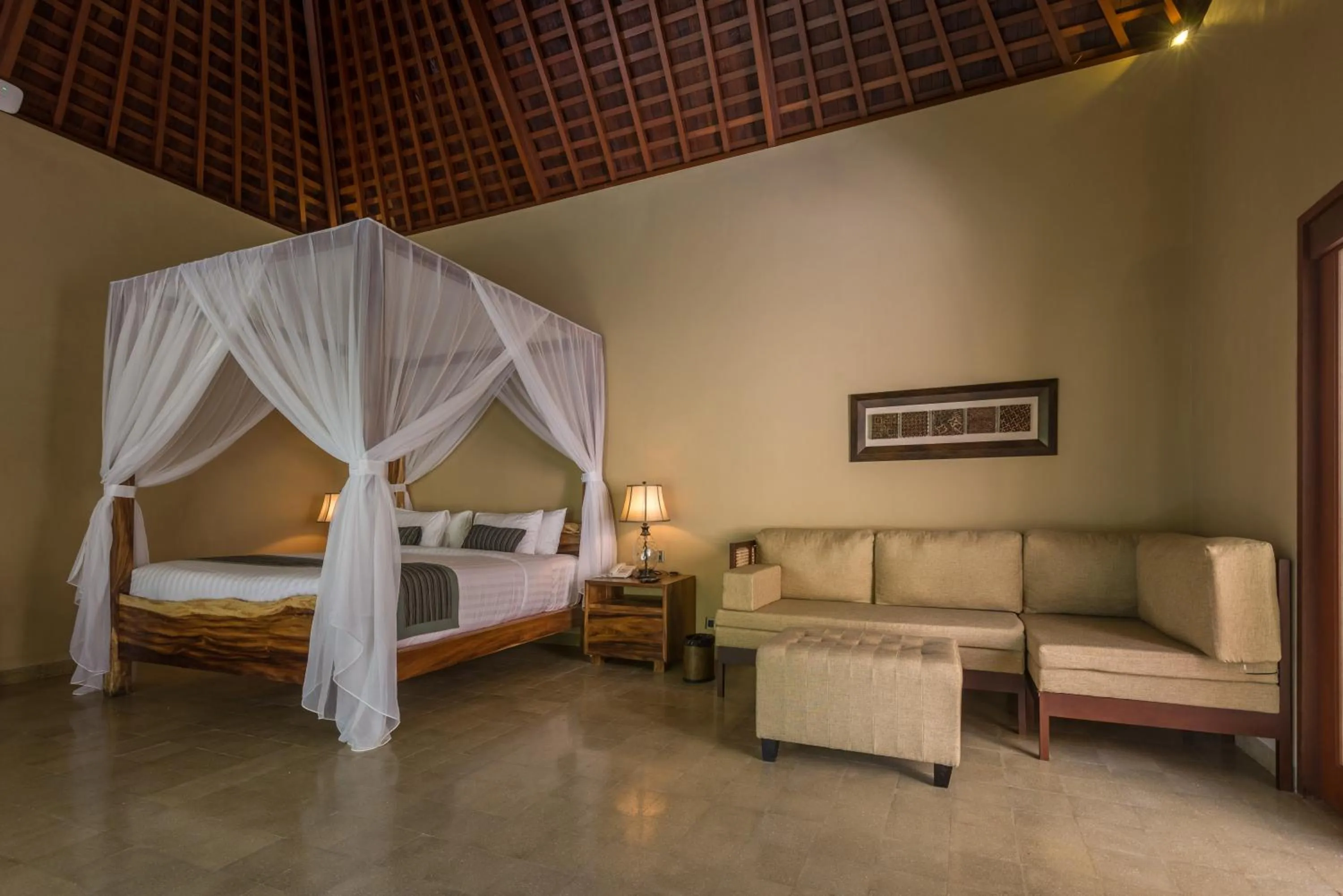 Bed in ILA Villa Ubud