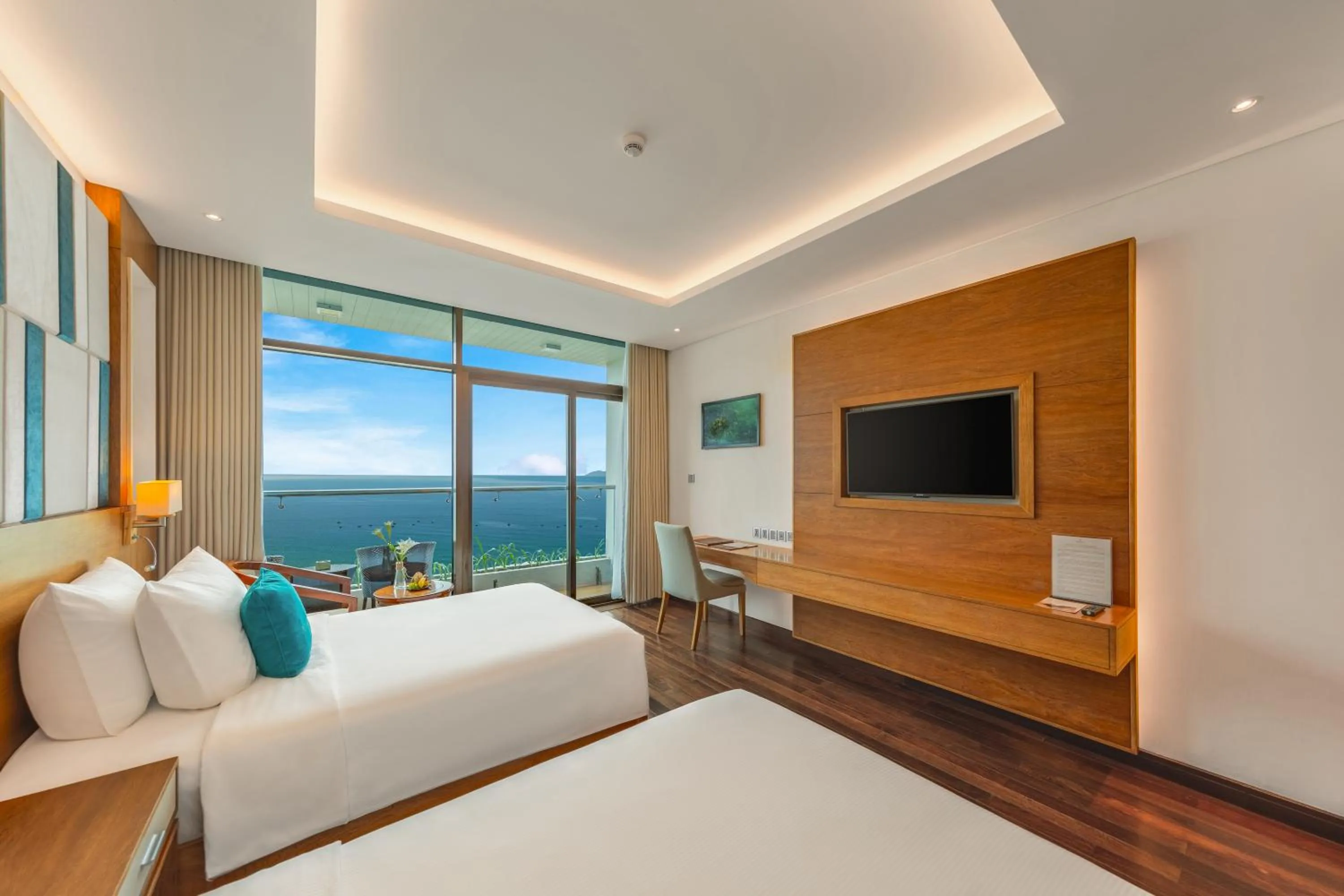 TV and multimedia, Bed in Mandila Beach Hotel Danang