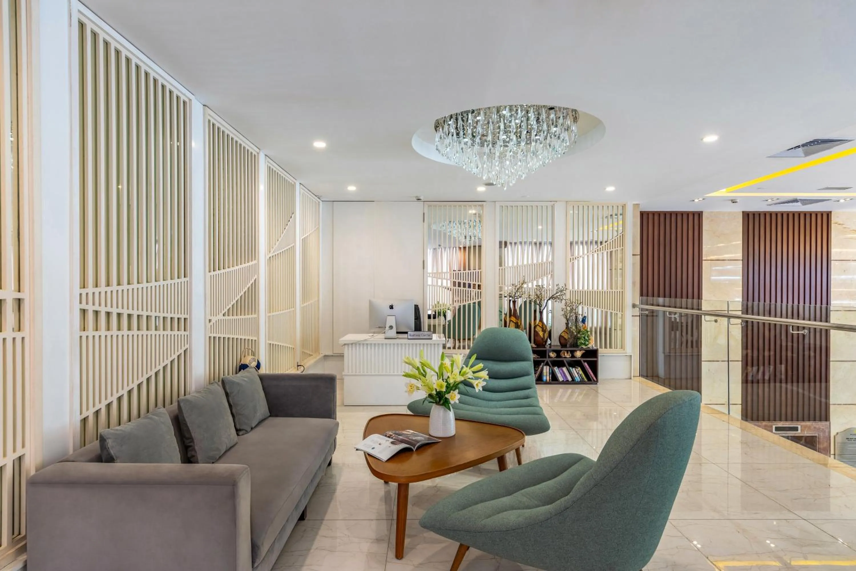 Business facilities in Mandila Beach Hotel Danang