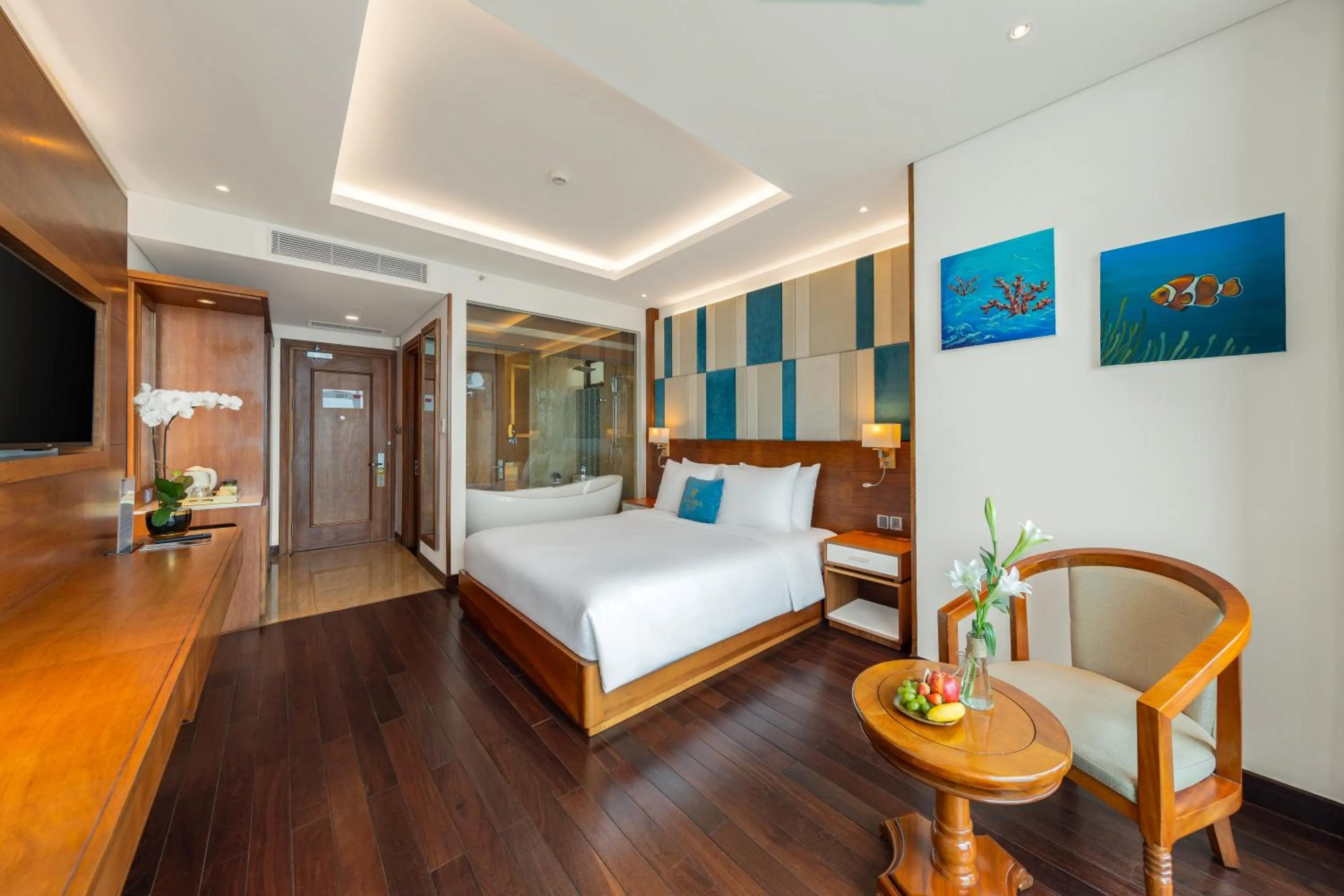 Photo of the whole room, Bed in Mandila Beach Hotel Danang