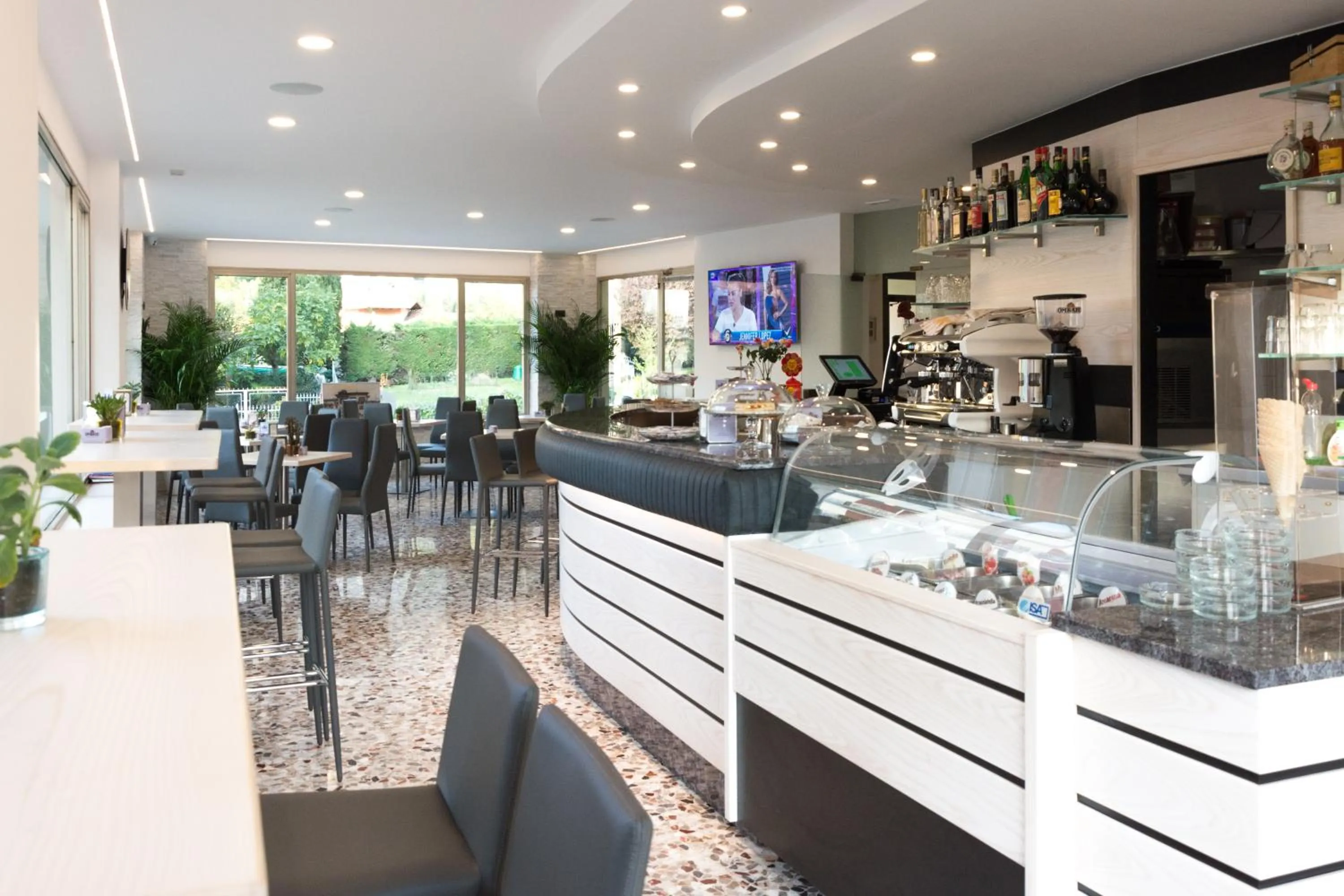 Restaurant/places to eat in Hotel De Nac