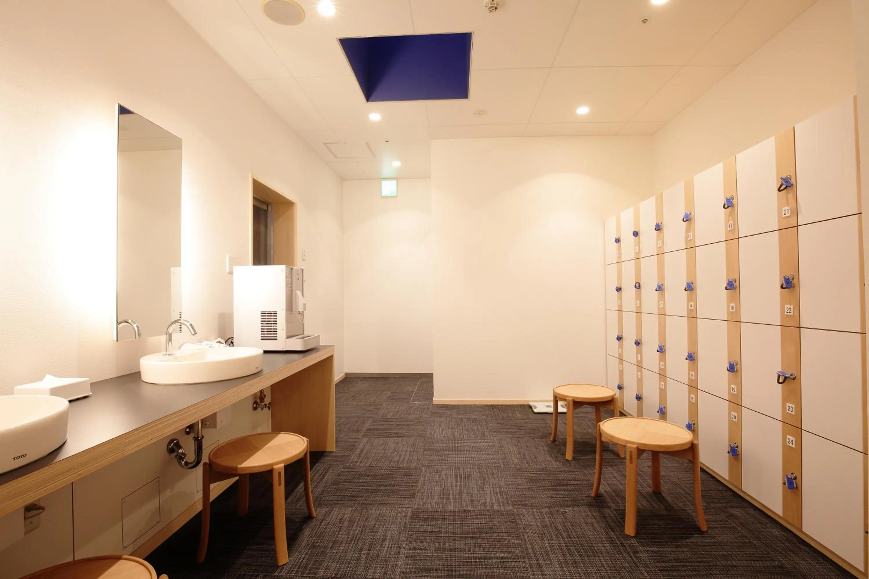 Log Hotel The Maple Lodge