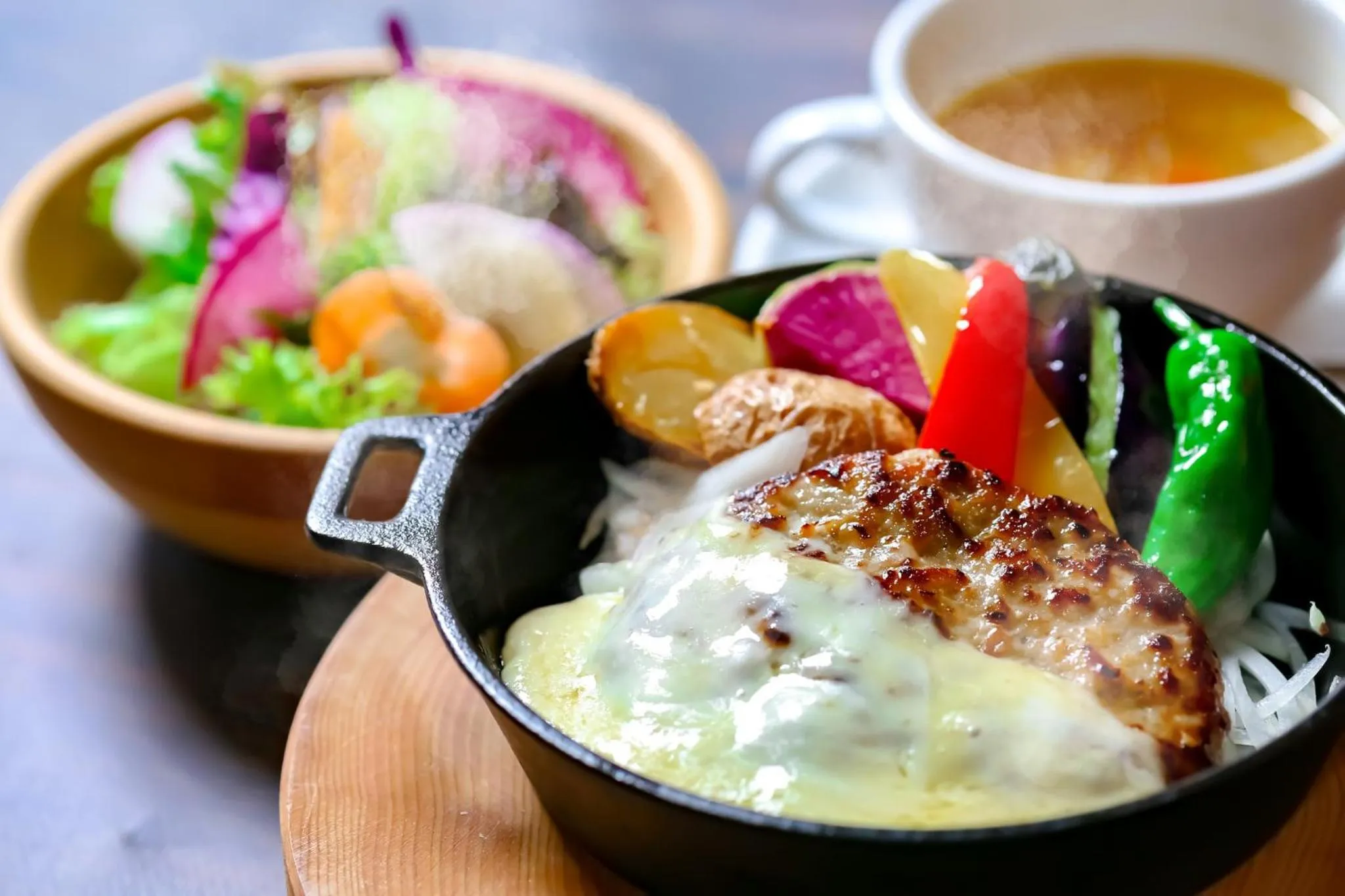 Log Hotel The Maple Lodge