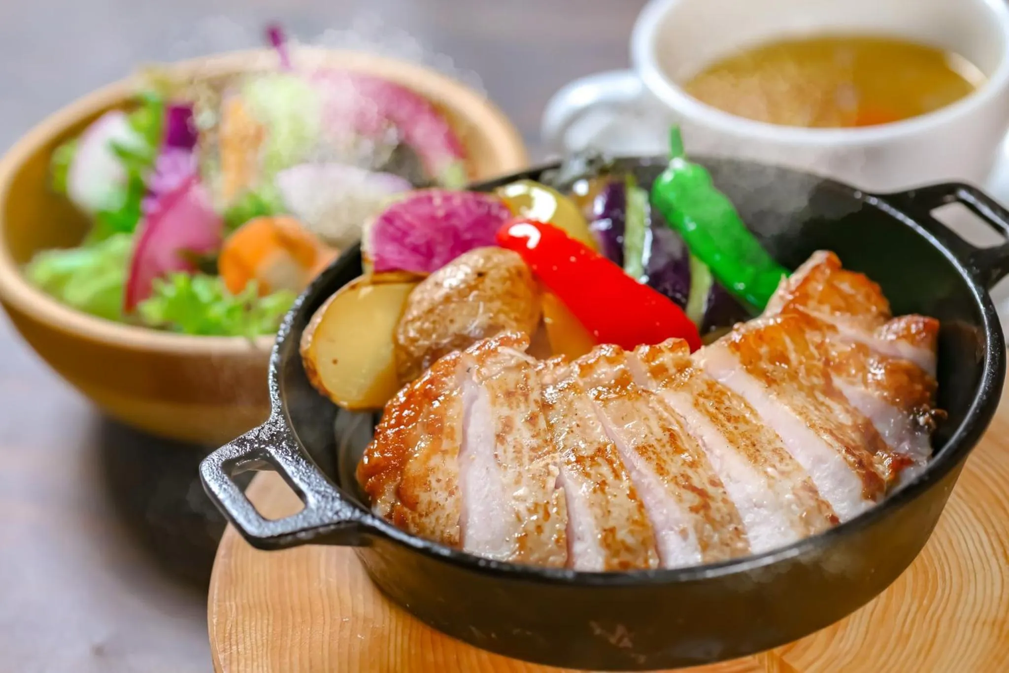 Log Hotel The Maple Lodge