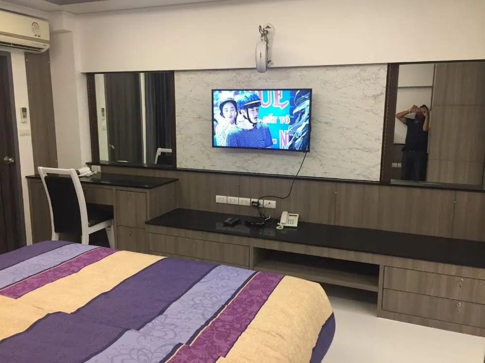 Bed in Family Suite Room Pratunam