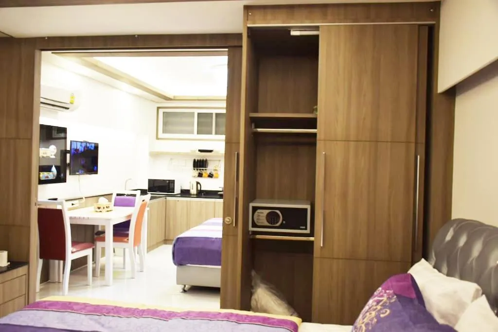 Property building in Family Suite Room Pratunam
