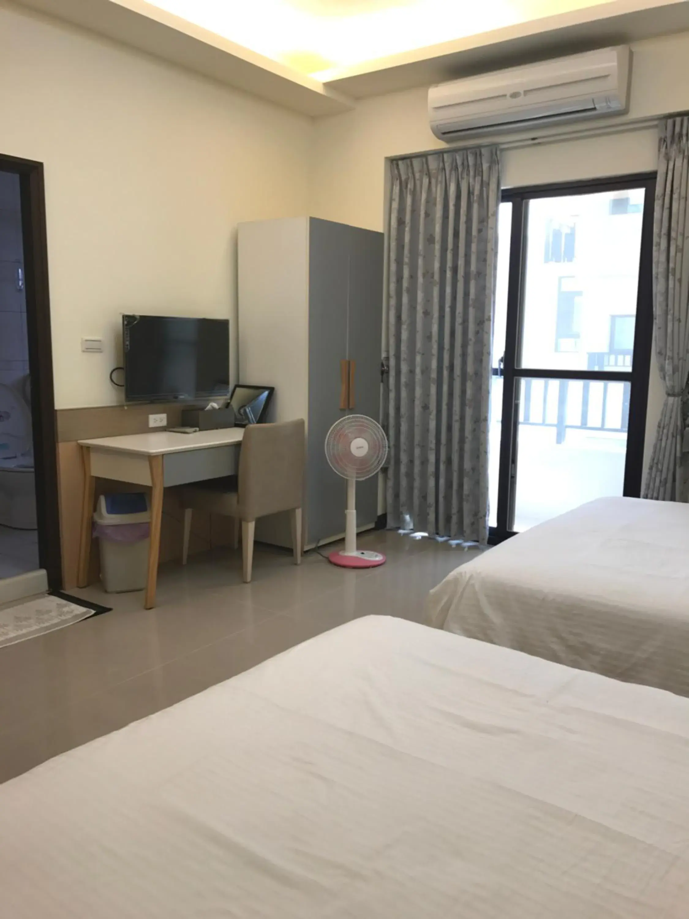 Standard Queen Room in Lucky Bear Guesthouse Standard Queen Room in Lucky Bear Guesthouse