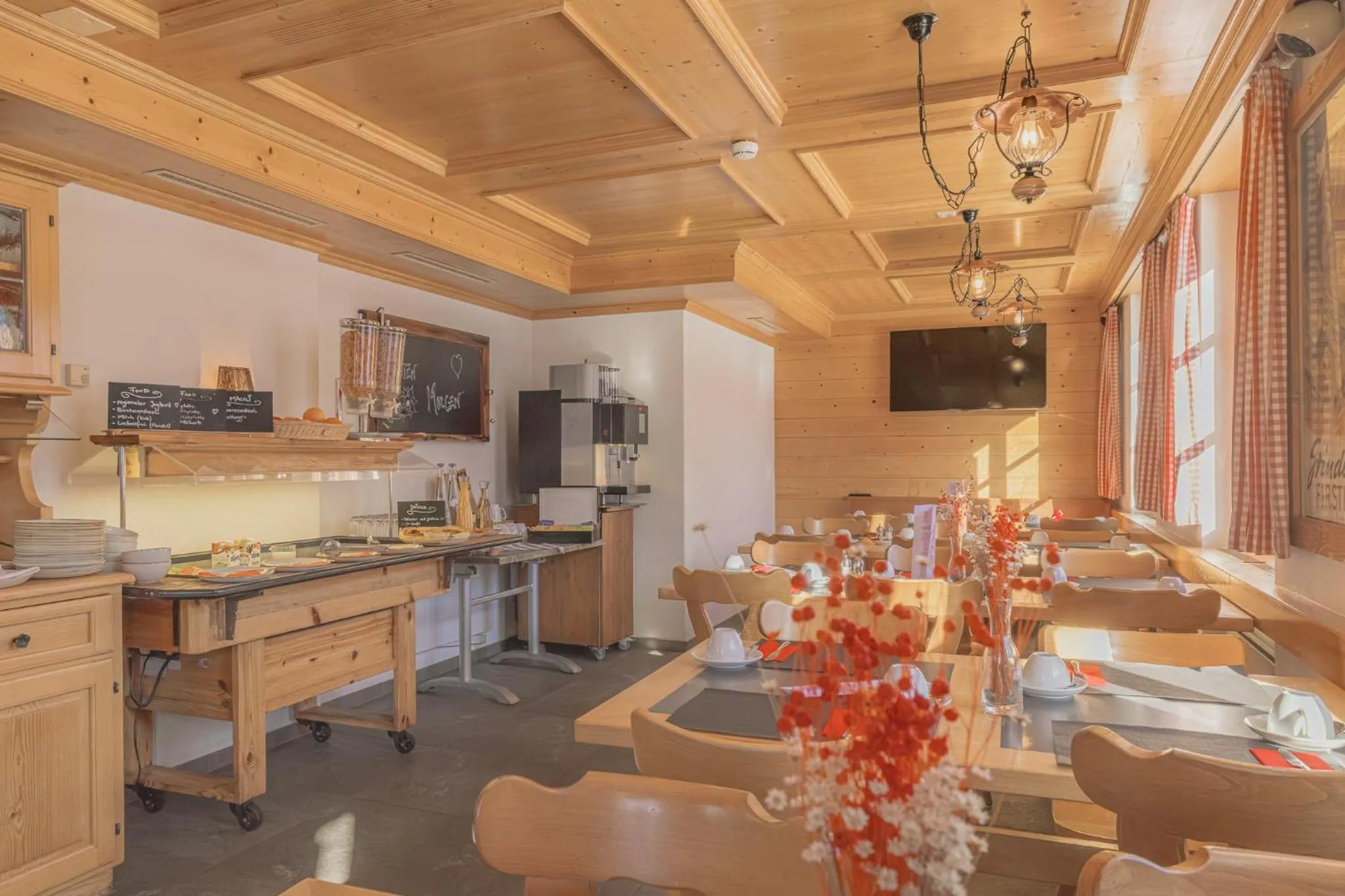 Breakfast in Alpinhotel Bort