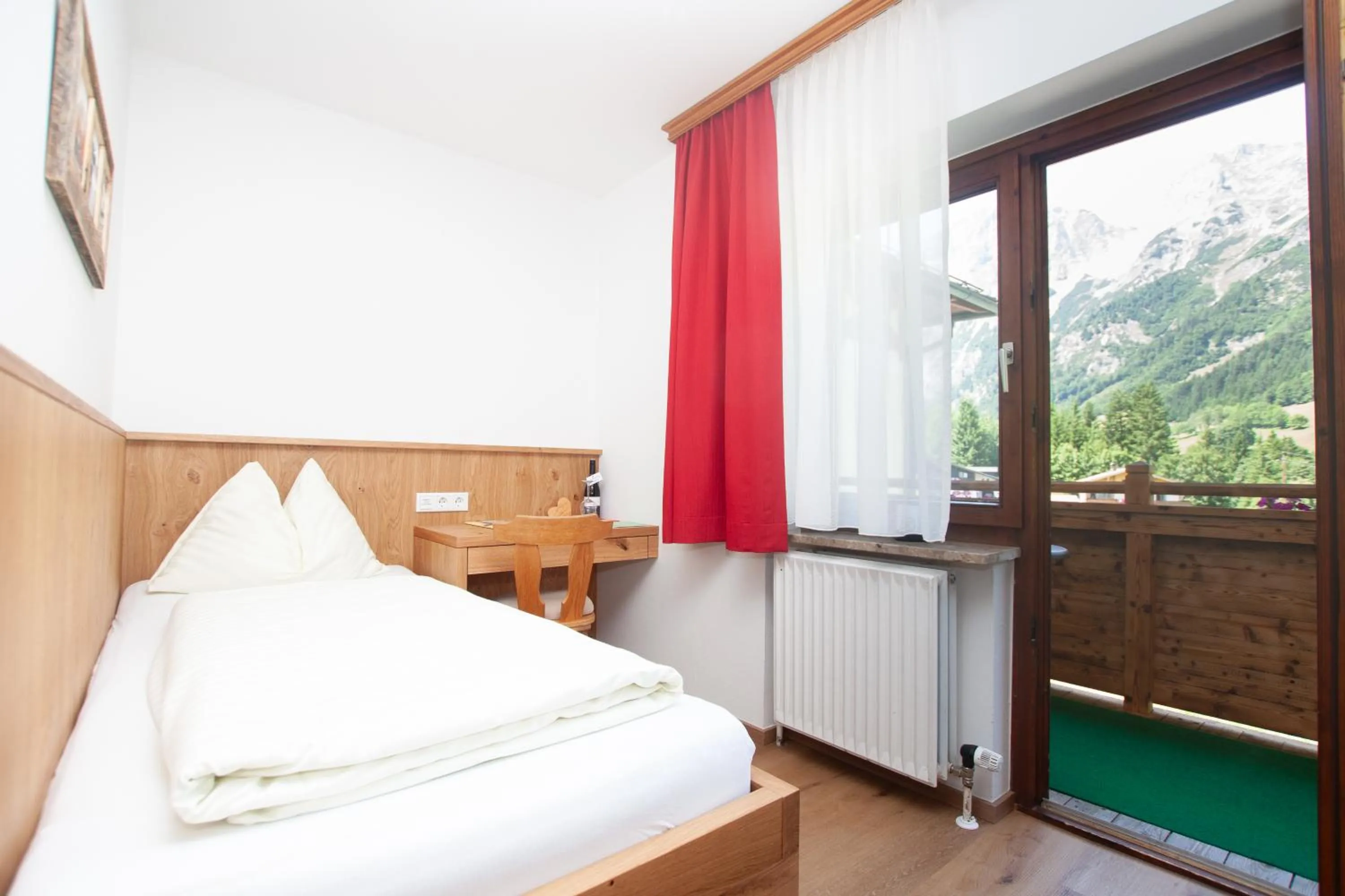 Bed in Berghotel Lämmerhof