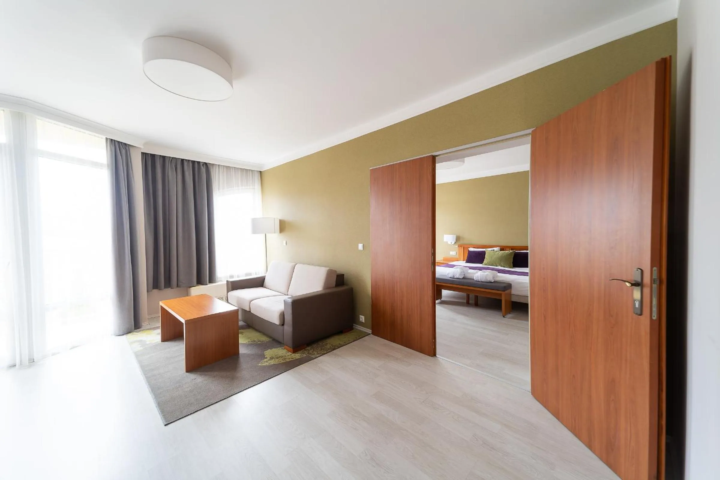 Bed in Hotel Karos Spa