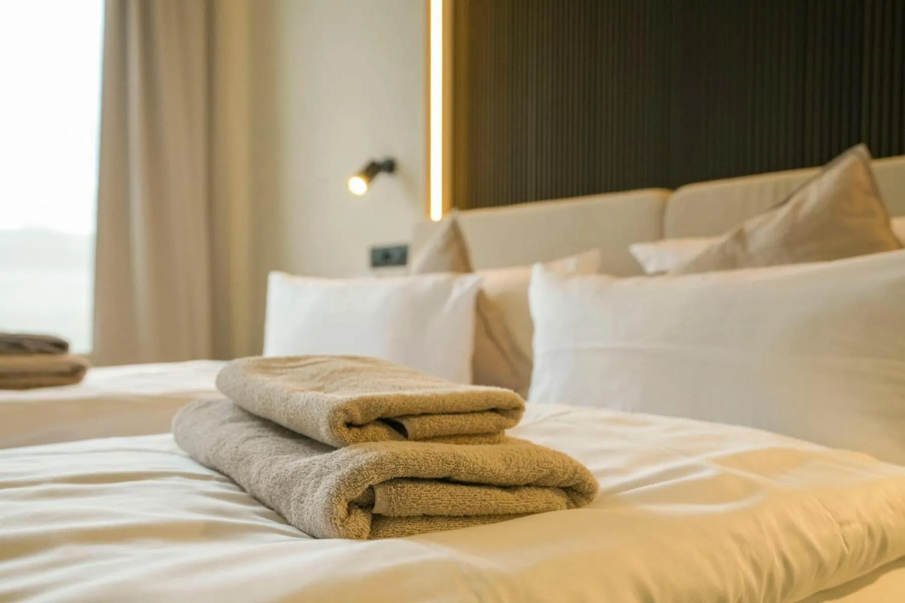 Bed in Hotel Weinhaus Kreuter