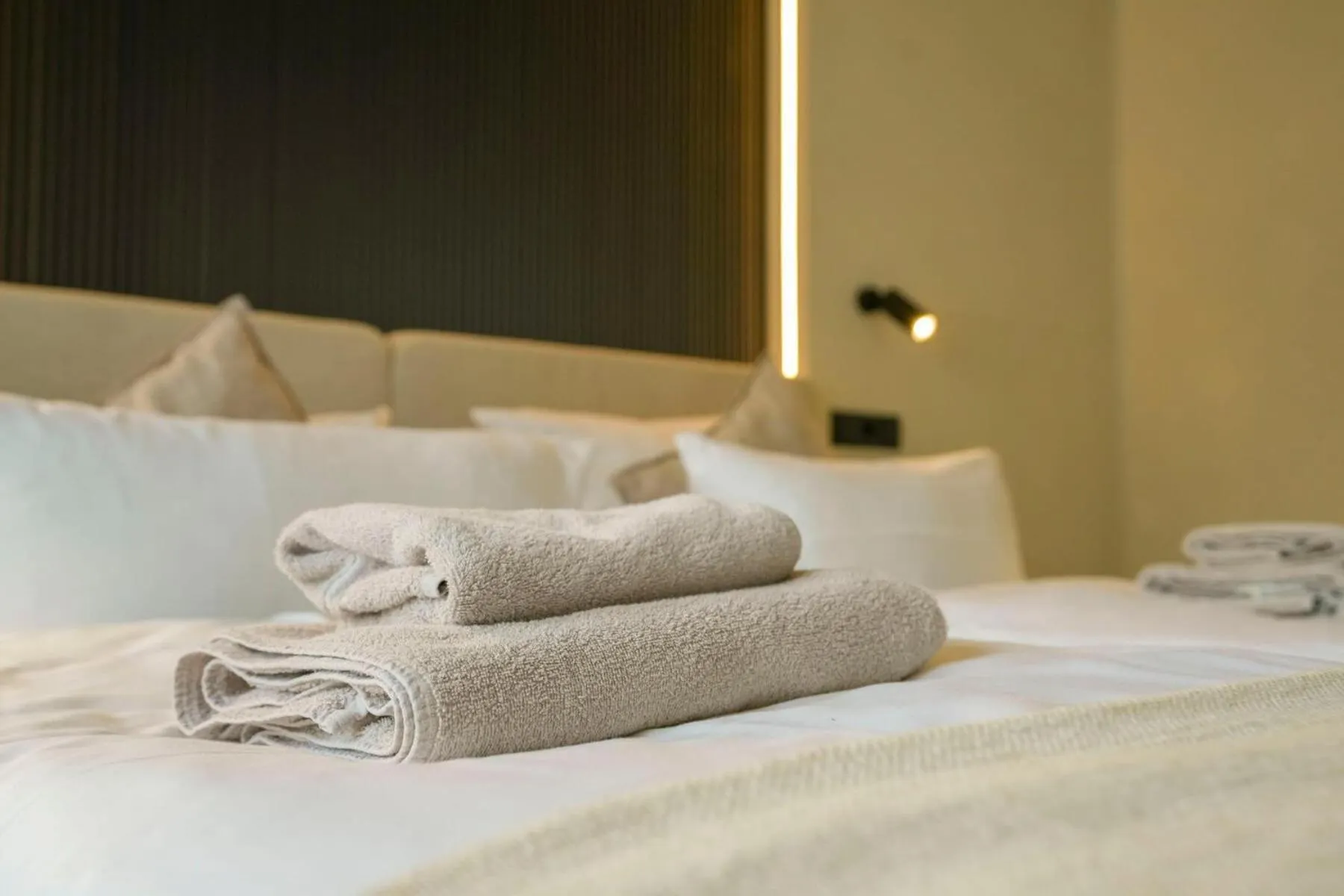 Bed in Hotel Weinhaus Kreuter