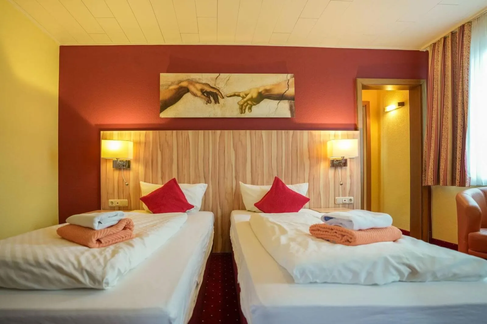 Bed in Hotel Weinhaus Kreuter