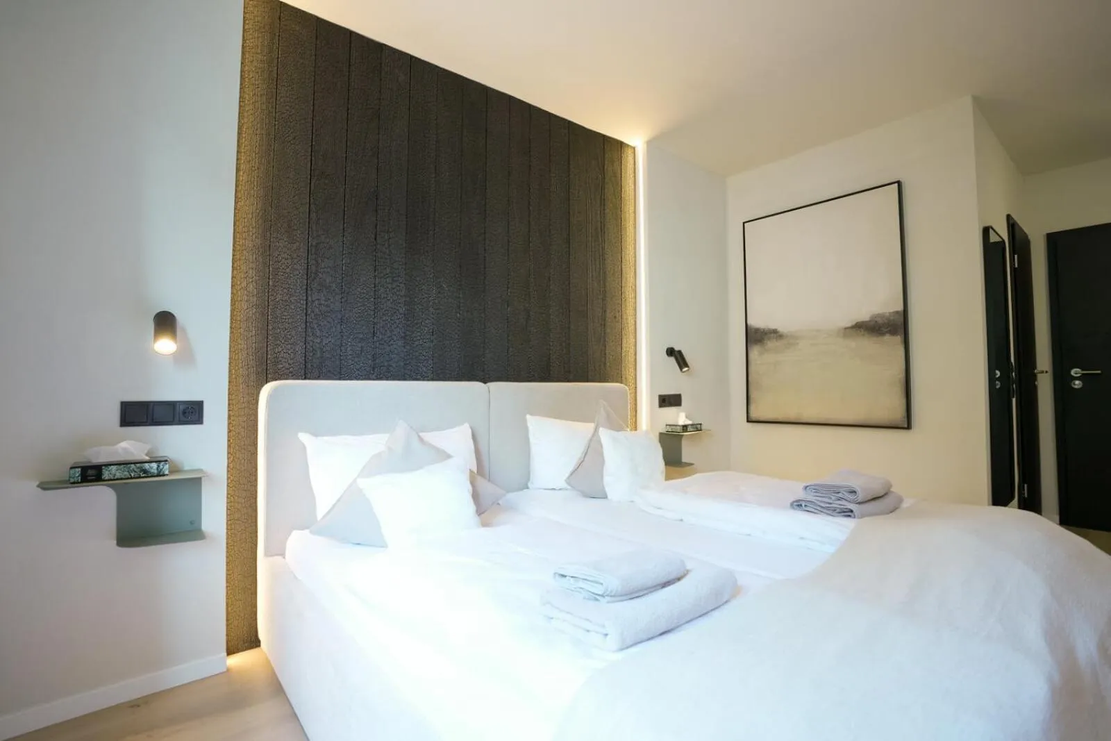 Bed in Hotel Weinhaus Kreuter