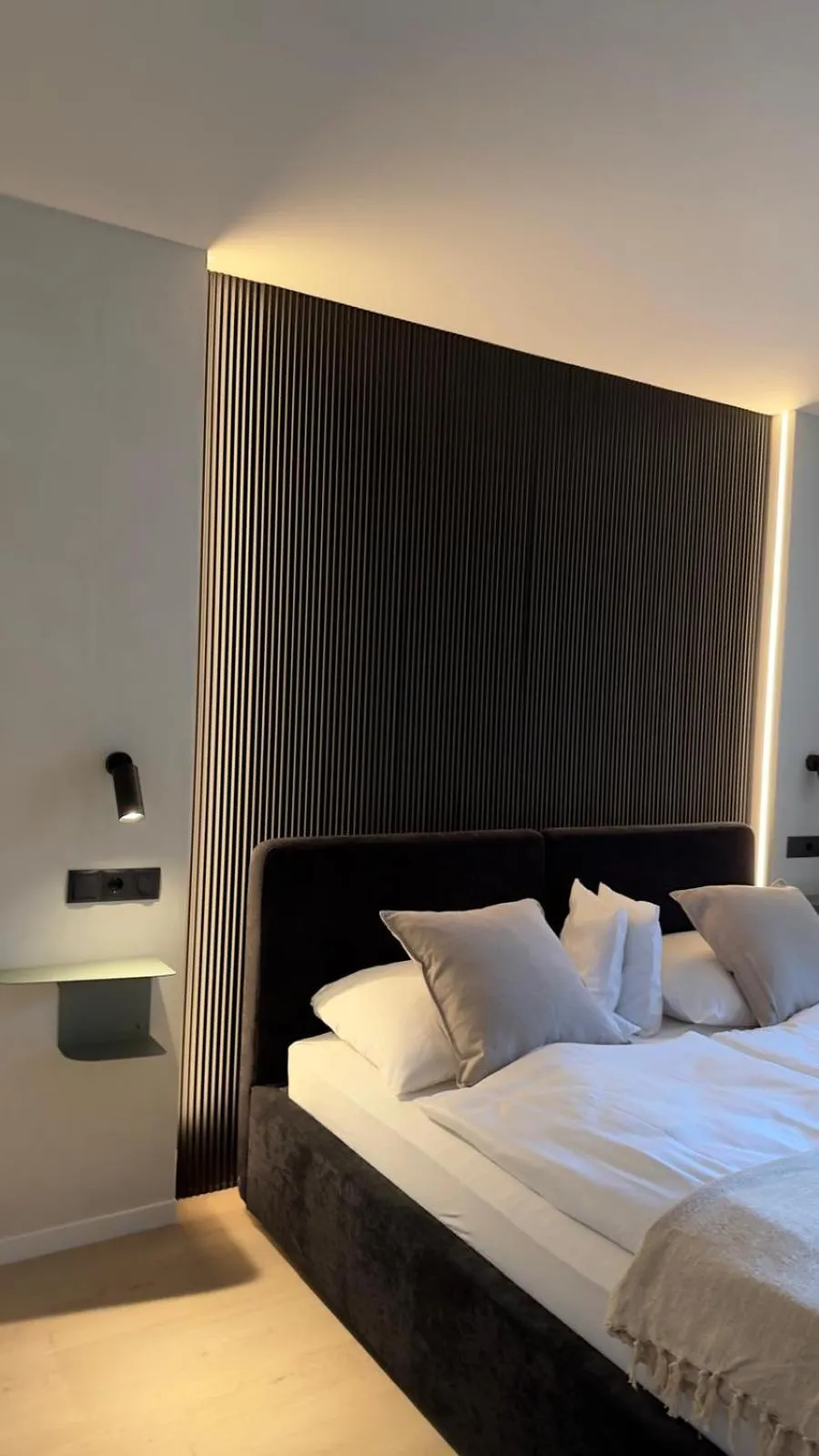 Bed in Hotel Weinhaus Kreuter