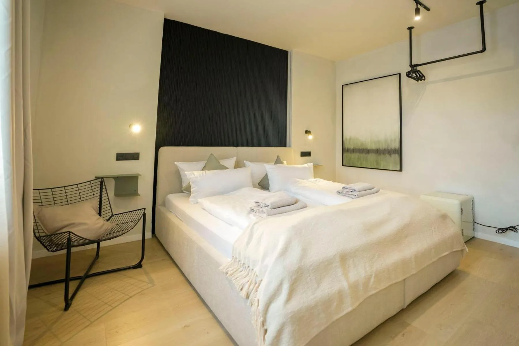 Bed in Hotel Weinhaus Kreuter