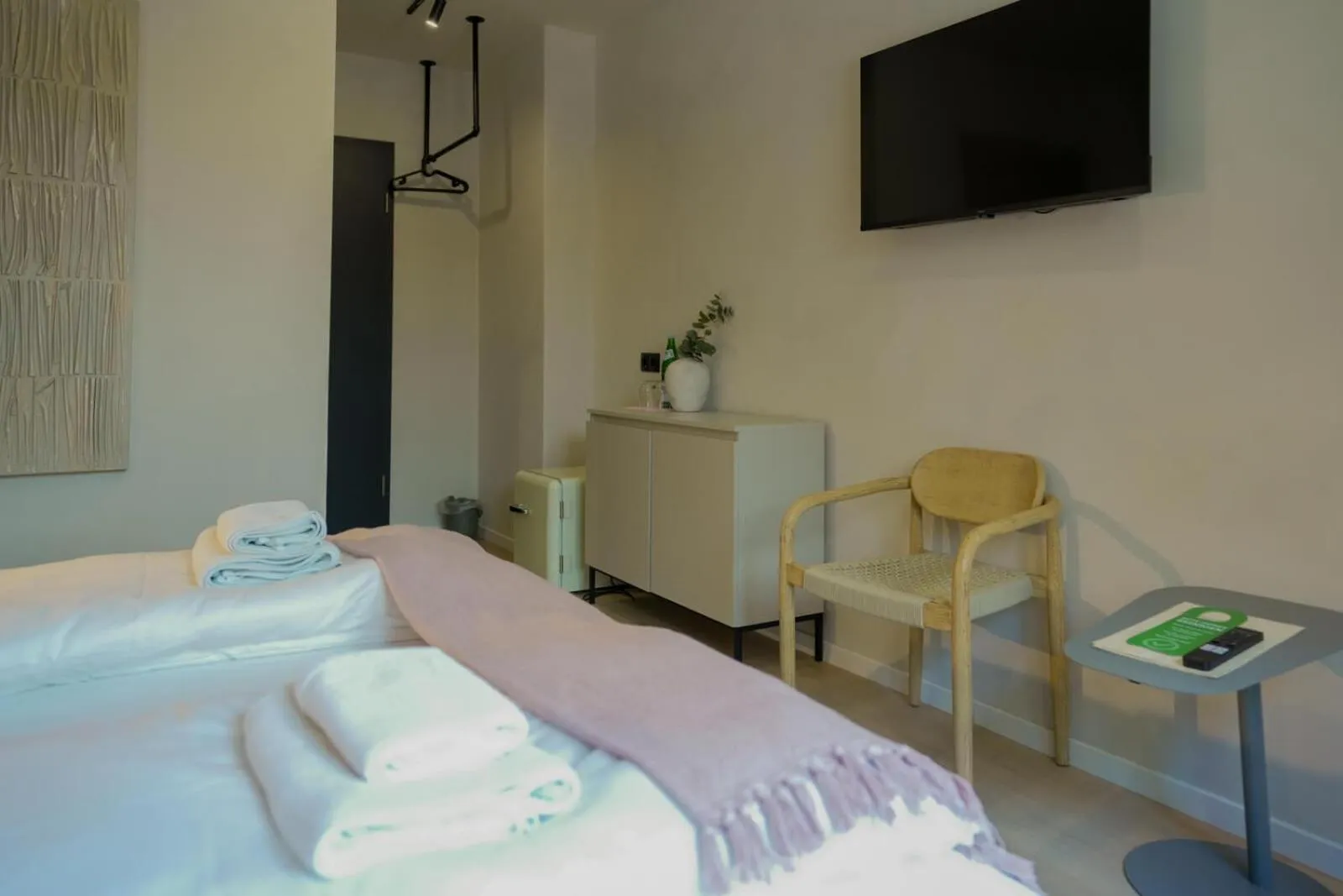 Bed in Hotel Weinhaus Kreuter