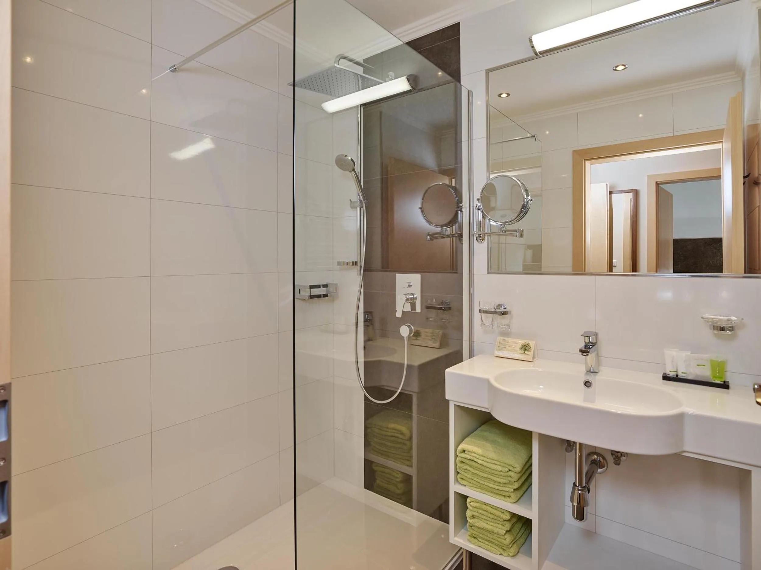 Bathroom in Hotel Gasthof Schöpf