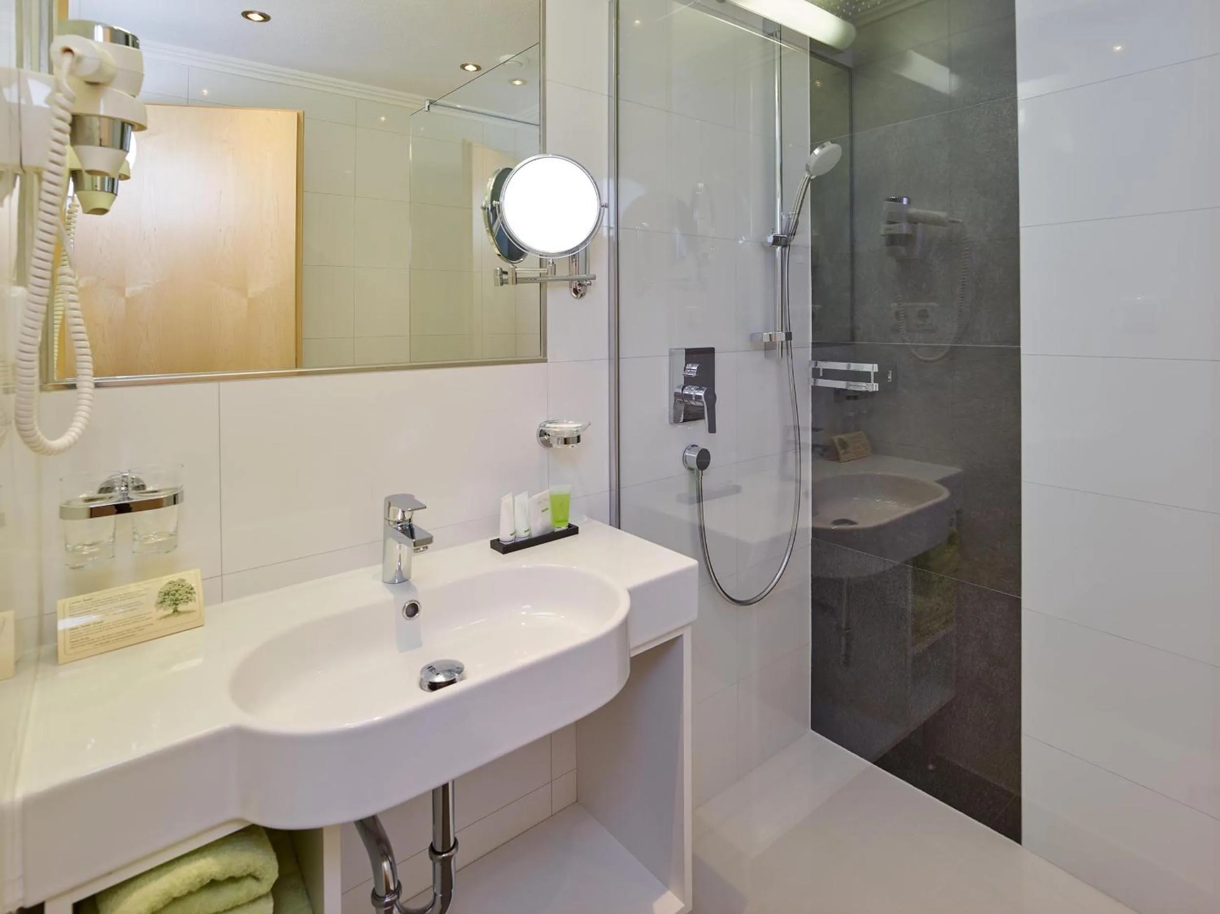 Bathroom in Hotel Gasthof Schöpf