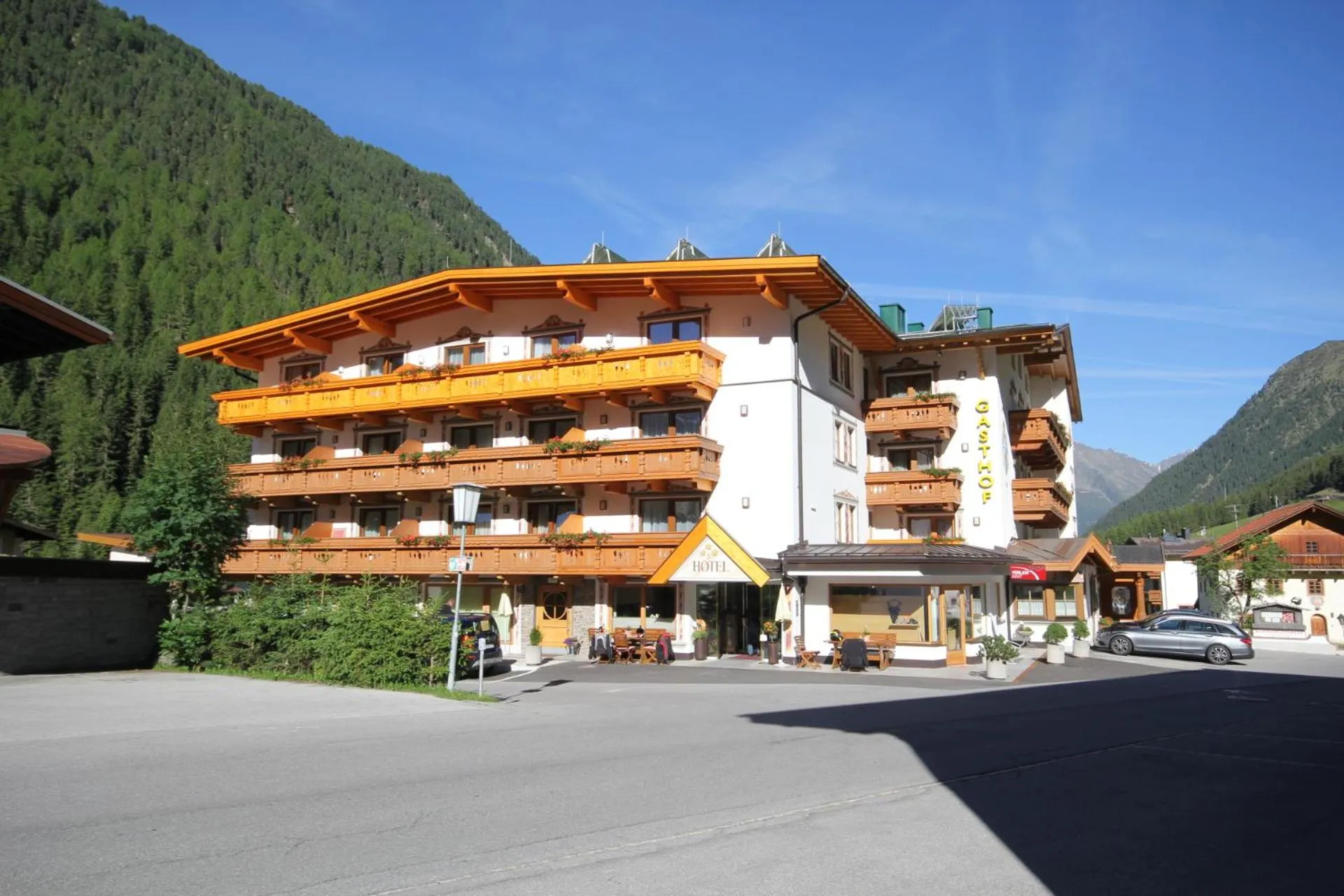 Property building in Hotel Gasthof Schöpf