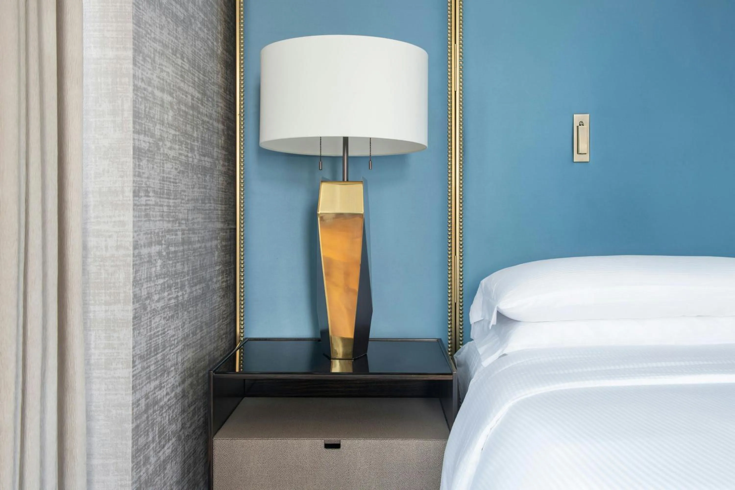 Photo of the whole room, Bed in The Ritz-Carlton, Doha