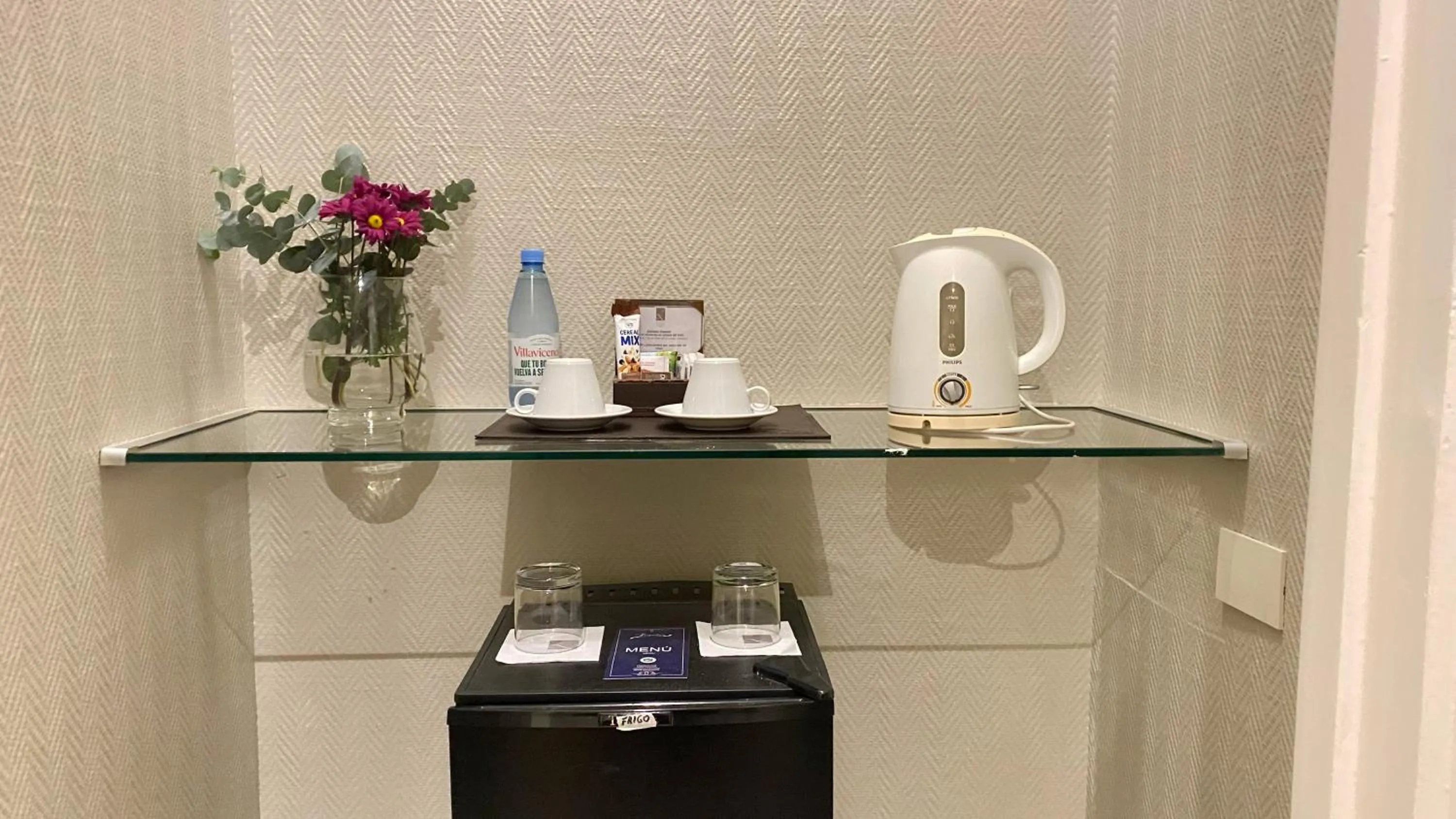 oven in Lafayette Hotel